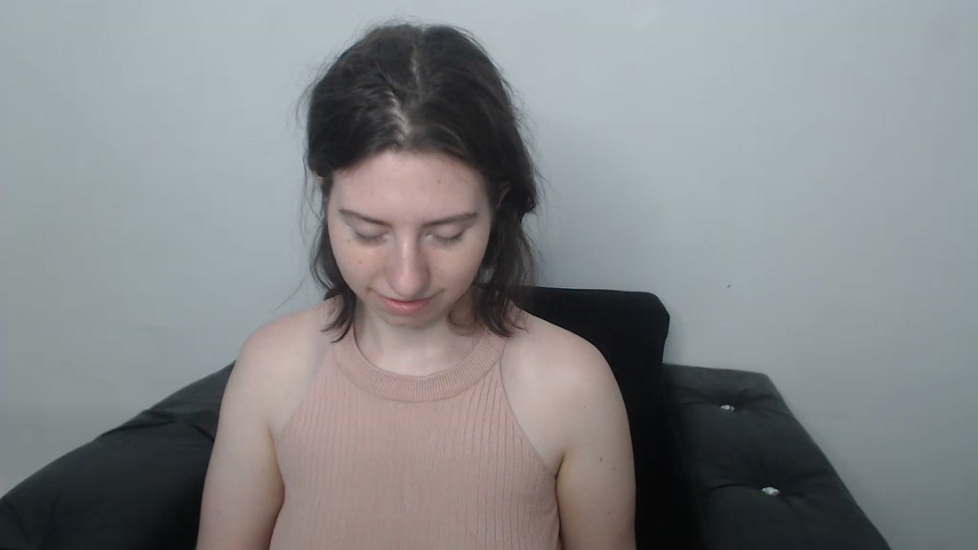 Gallery image thumbnail from Cranky_cherry's myfreecams stream on, 08/27/2023, 12:40 image 16 of 20