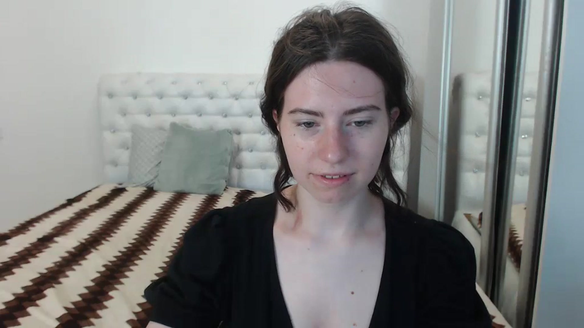 Gallery image thumbnail from Cranky_cherry's myfreecams stream on, 08/28/2023, 10:42 image 15 of 20