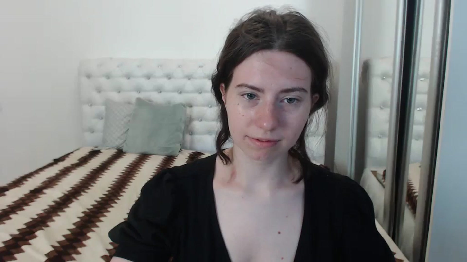 Gallery image thumbnail from Cranky_cherry's myfreecams stream on, 08/28/2023, 10:42 image 10 of 20
