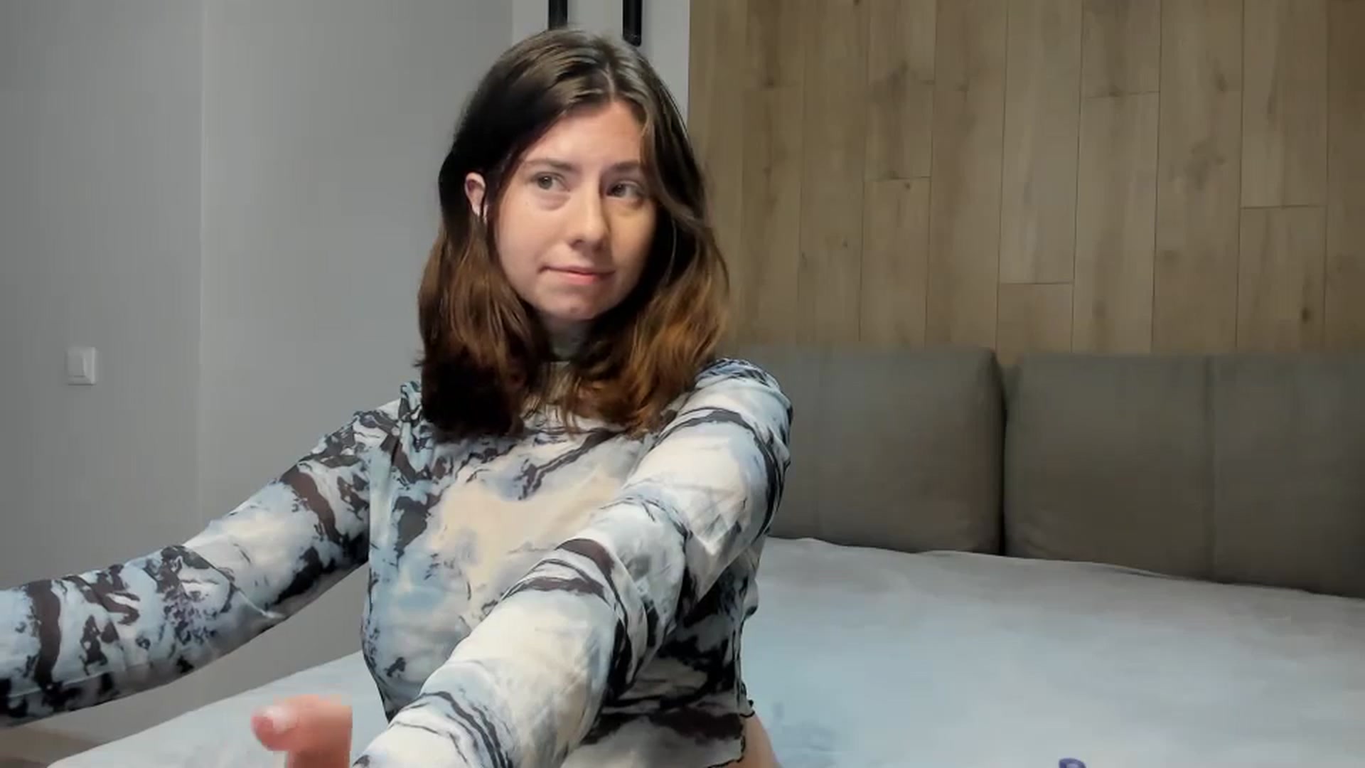 Gallery image thumbnail from Cranky_cherry's myfreecams stream on, 09/09/2024, 16:32 image 19 of 20