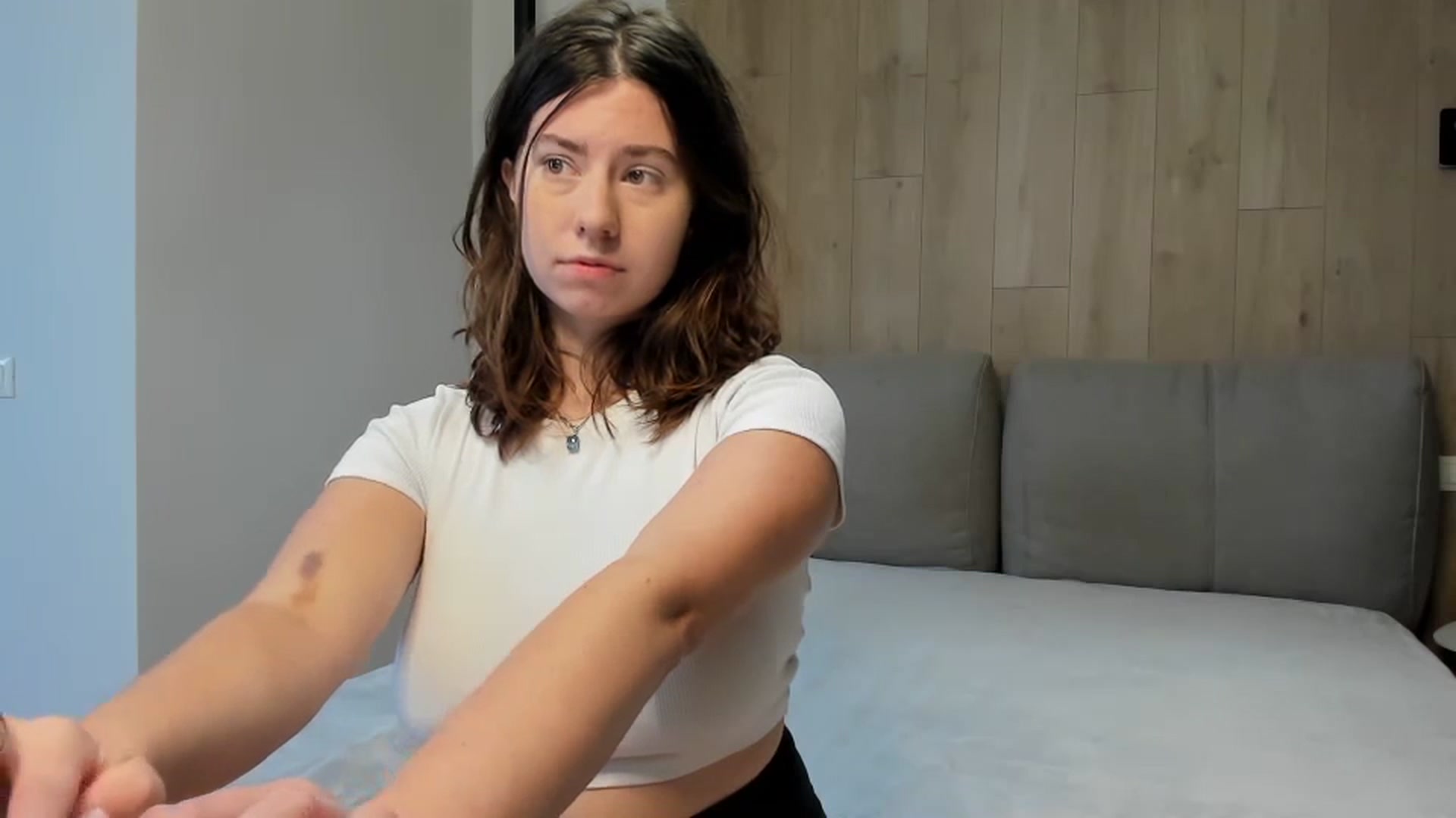 Gallery image thumbnail from Cranky_cherry's myfreecams stream on, 09/11/2024, 15:59 image 13 of 20