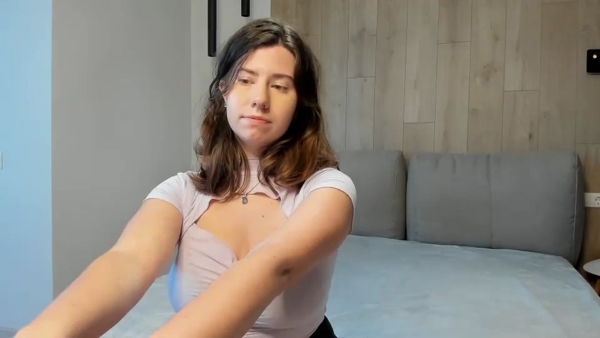 Gallery image thumbnail from Cranky_cherry's myfreecams stream on, 09/28/2024, 16:06 image 2 of 20