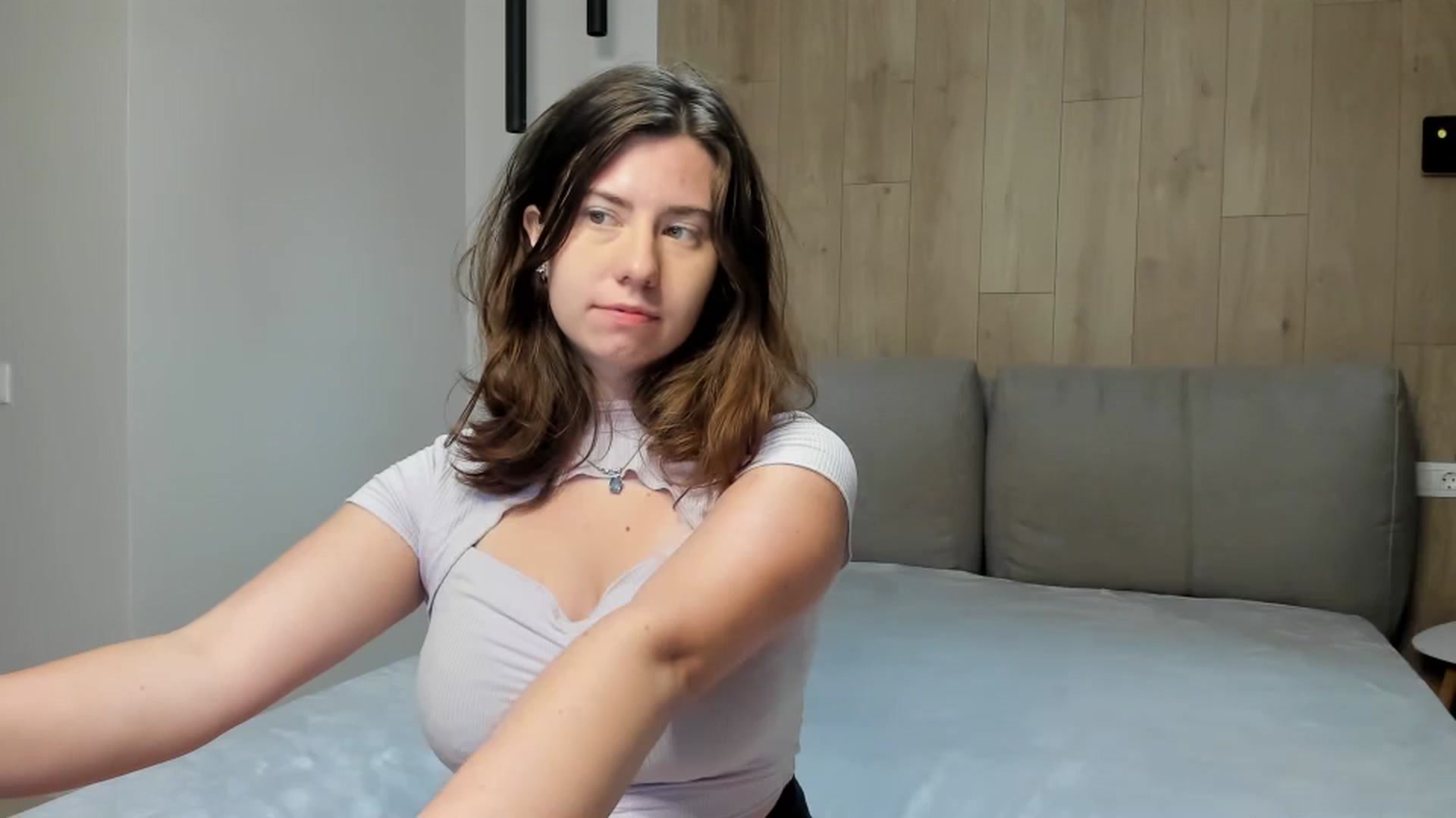 Gallery image thumbnail from Cranky_cherry's myfreecams stream on, 09/28/2024, 17:40 image 10 of 20