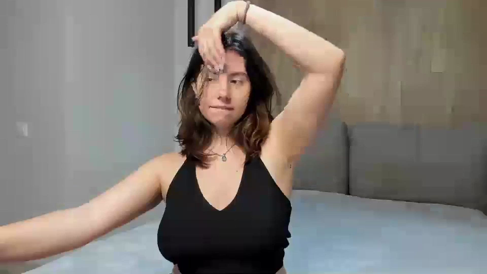 Gallery image thumbnail from Cranky_cherry's myfreecams stream on, 09/29/2024, 17:09 image 13 of 20
