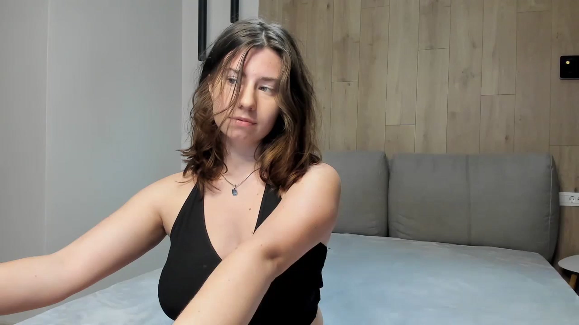 Gallery image thumbnail from Cranky_cherry's myfreecams stream on, 10/04/2024, 17:34 image 18 of 20