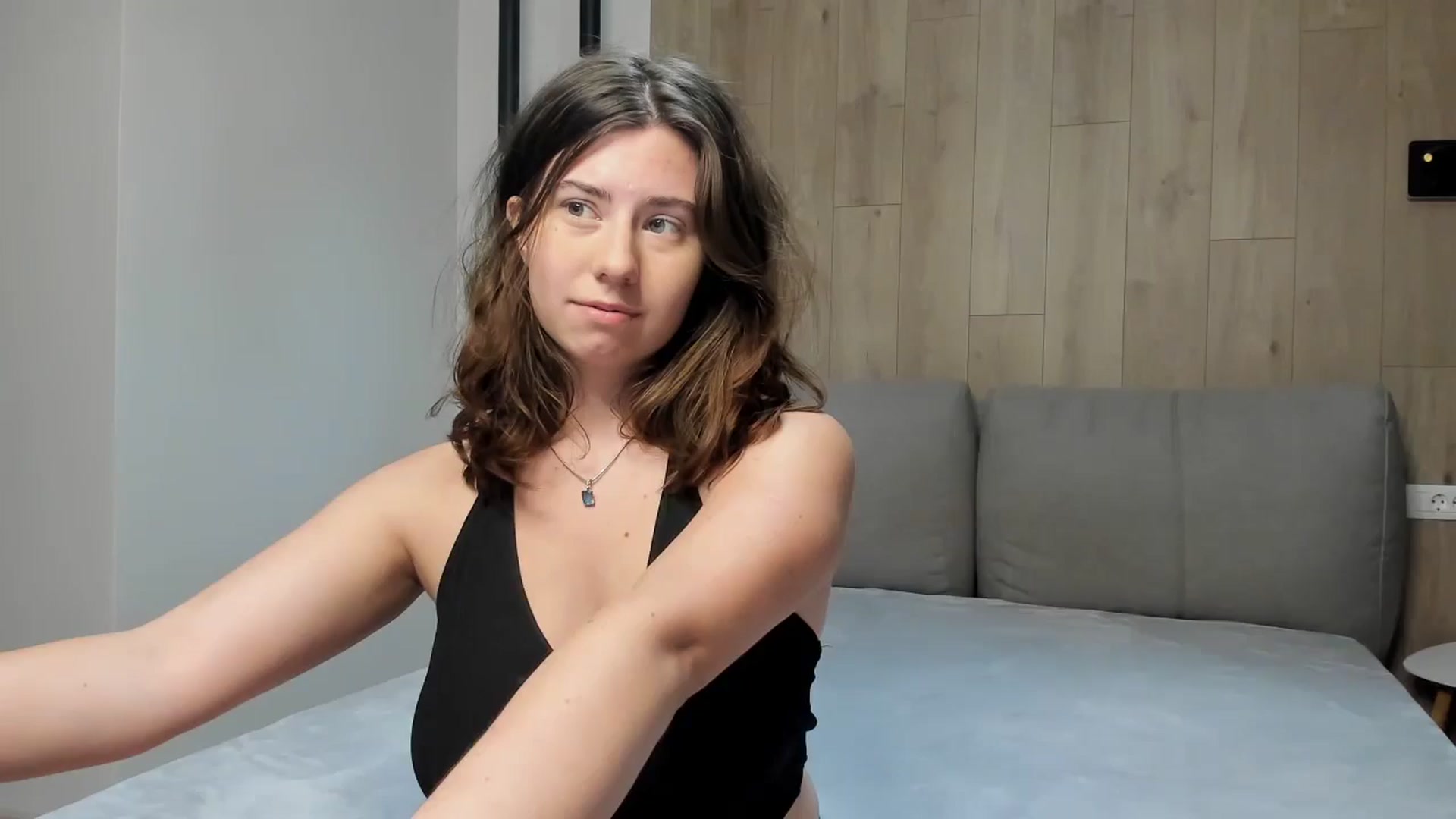 Gallery image thumbnail from Cranky_cherry's myfreecams stream on, 10/04/2024, 17:34 image 1 of 20