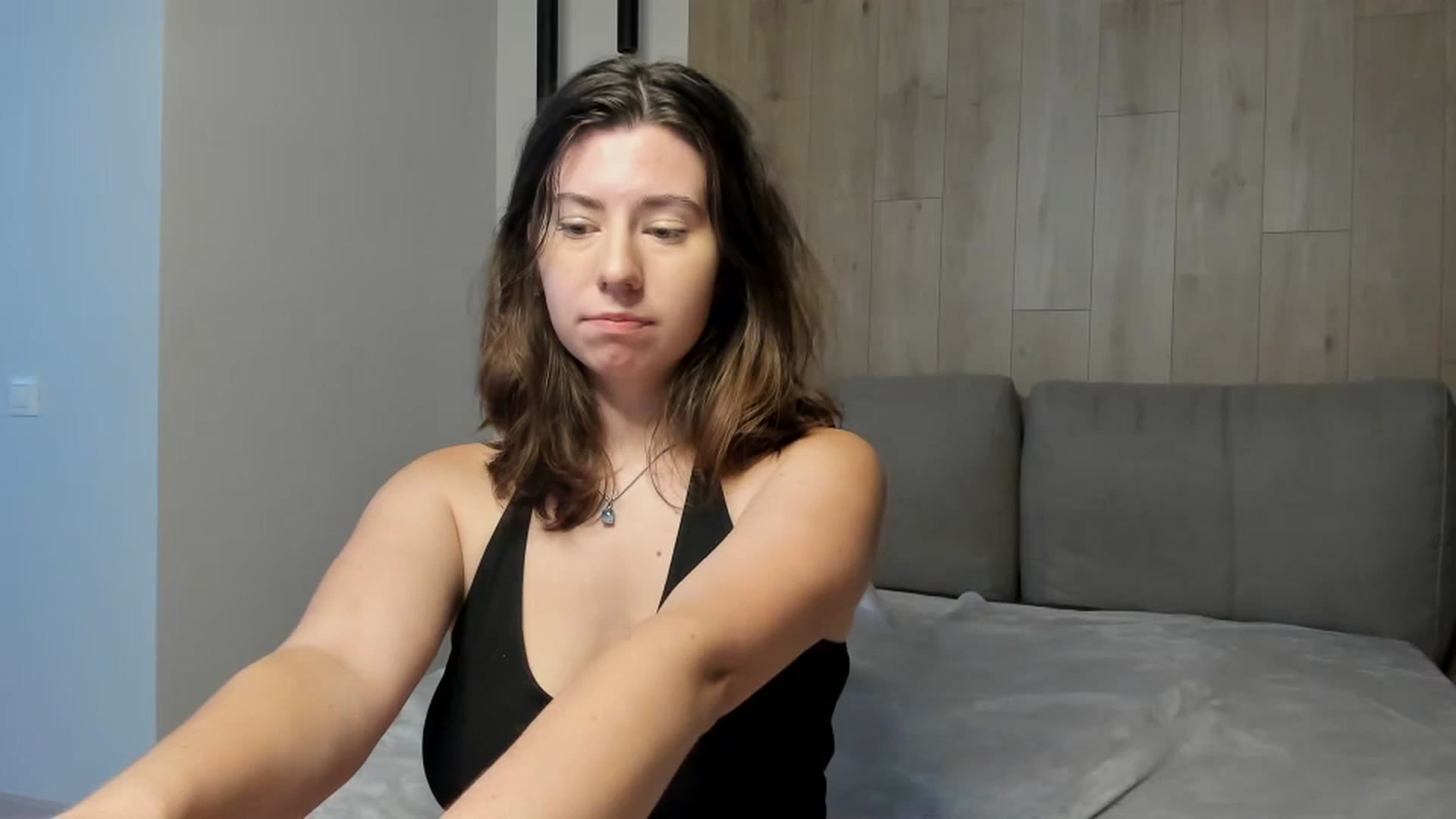Gallery image thumbnail from Cranky_cherry's myfreecams stream on, 10/05/2024, 15:13 image 10 of 20