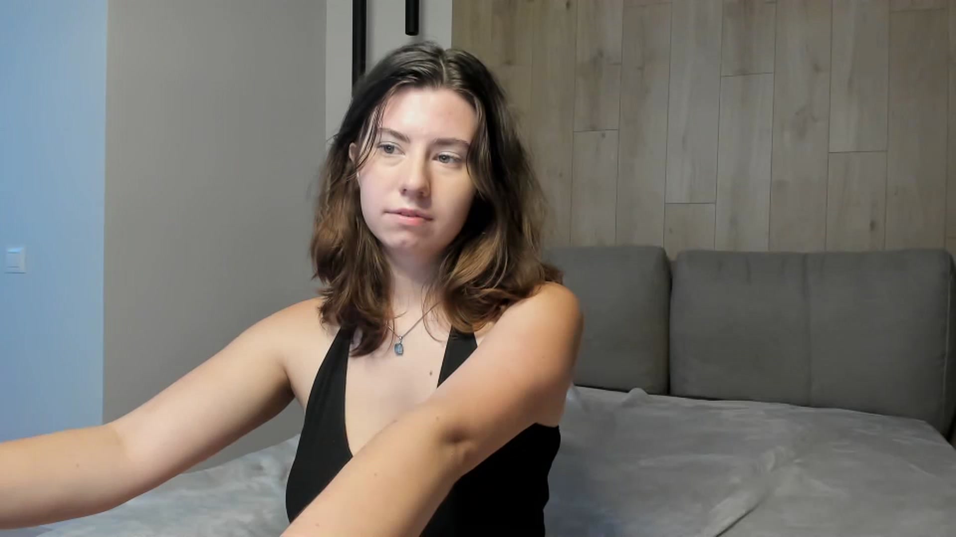 Gallery image thumbnail from Cranky_cherry's myfreecams stream on, 10/05/2024, 15:13 image 7 of 20