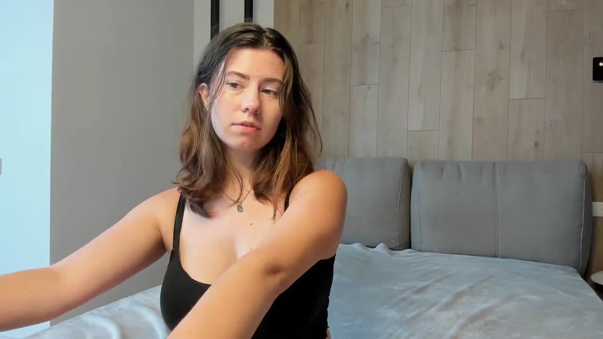 Gallery image thumbnail from Cranky_cherry's myfreecams stream on, 10/06/2024, 11:42 image 14 of 20