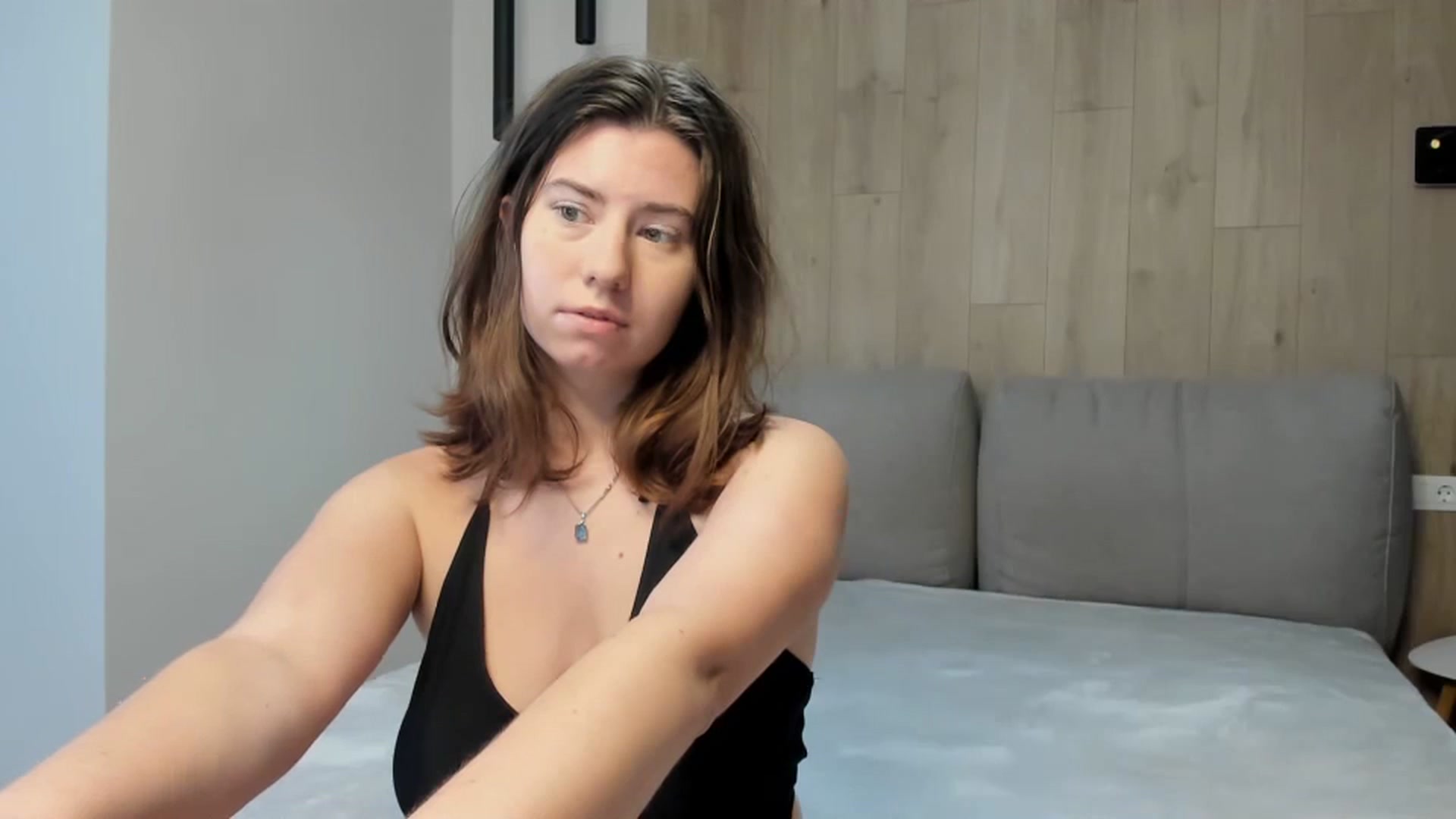 Gallery image thumbnail from Cranky_cherry's myfreecams stream on, 10/07/2024, 14:53 image 18 of 20