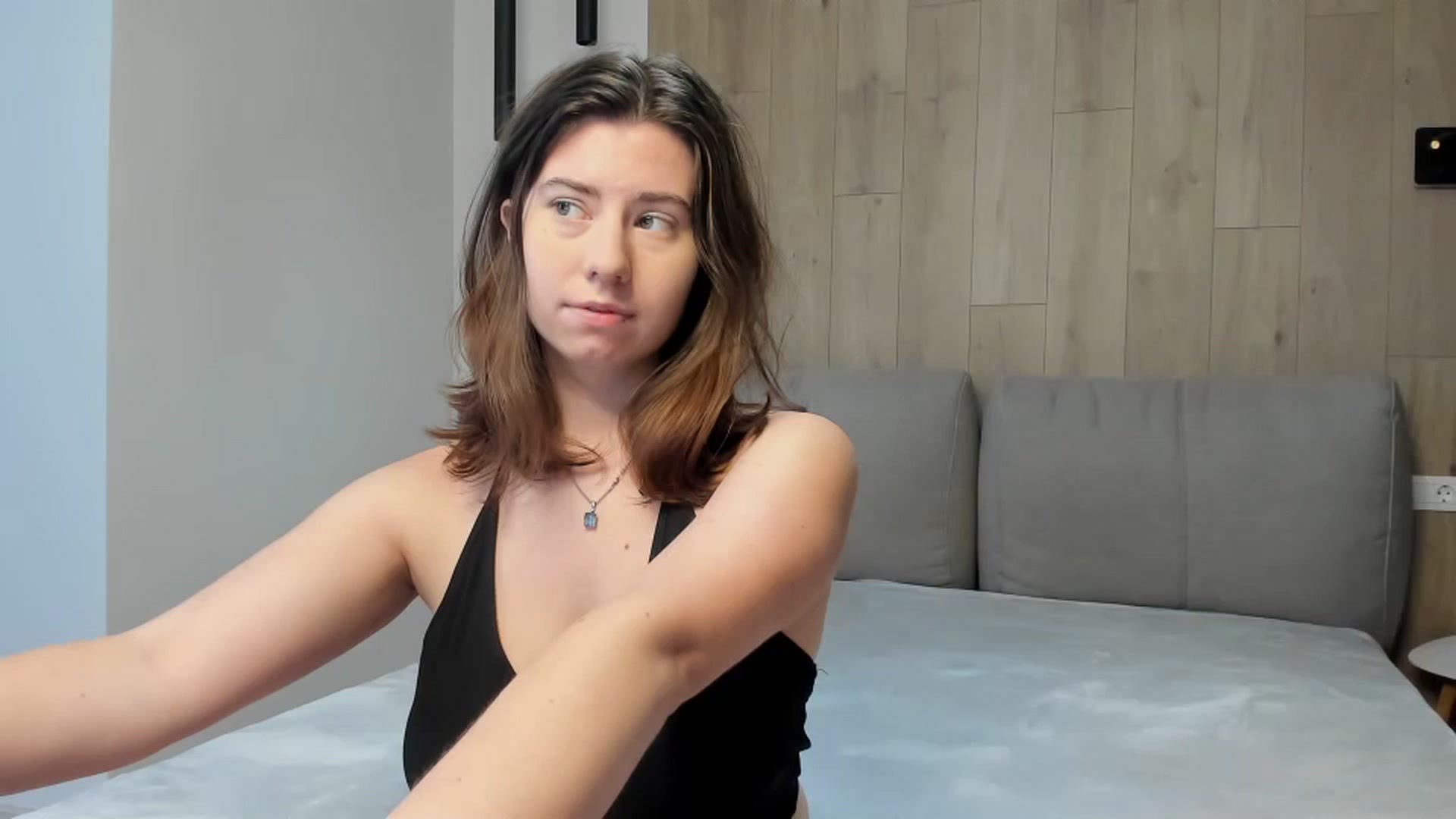 Gallery image thumbnail from Cranky_cherry's myfreecams stream on, 10/07/2024, 14:53 image 8 of 20