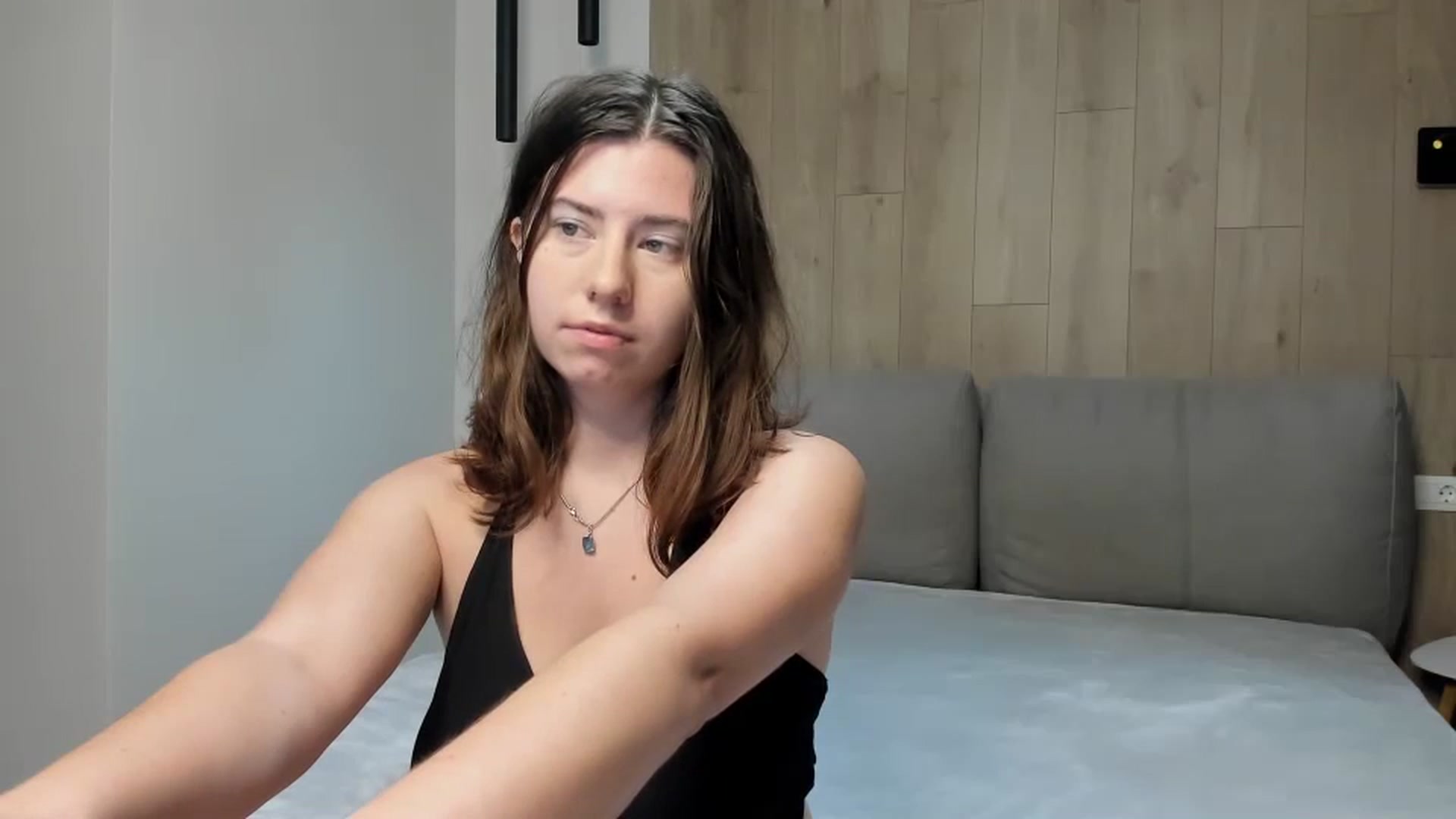 Gallery image thumbnail from Cranky_cherry's myfreecams stream on, 10/07/2024, 17:12 image 9 of 20