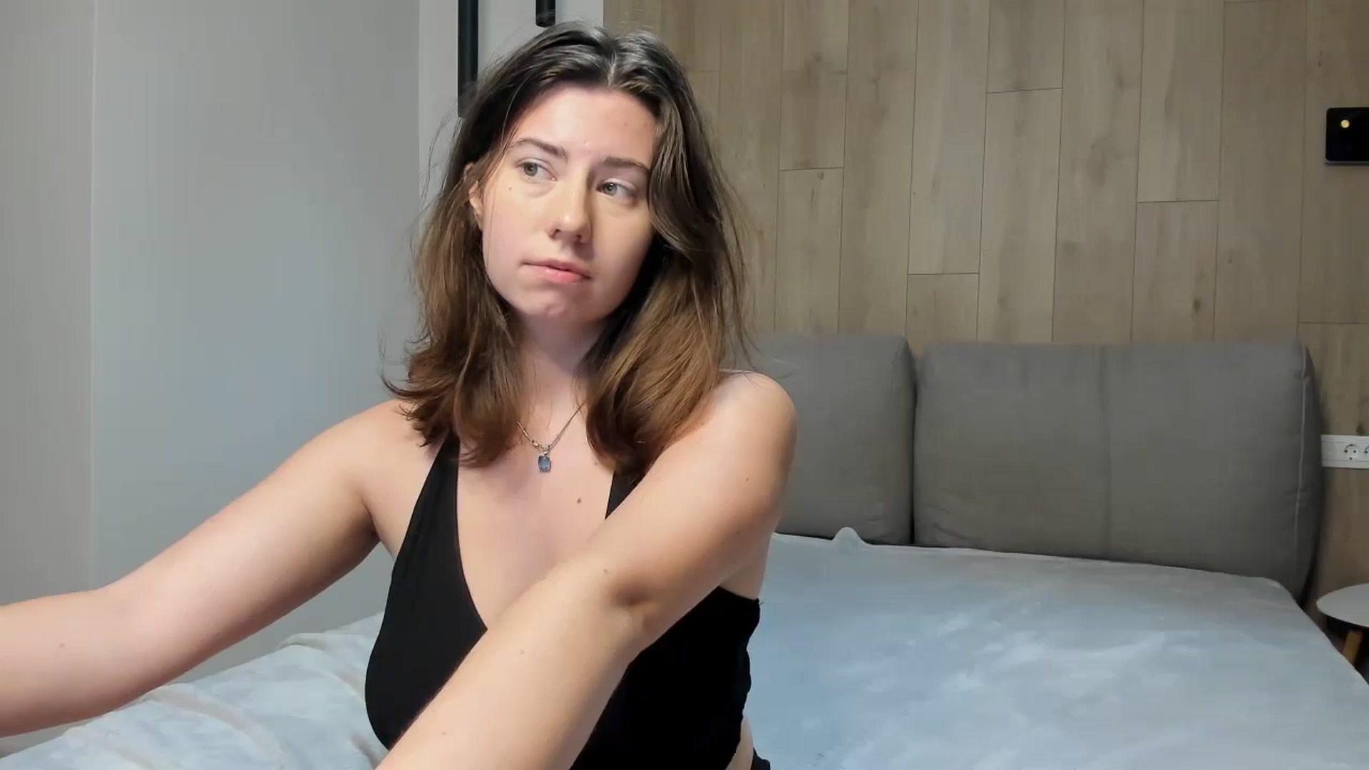 Gallery image thumbnail from Cranky_cherry's myfreecams stream on, 10/07/2024, 18:20 image 11 of 20