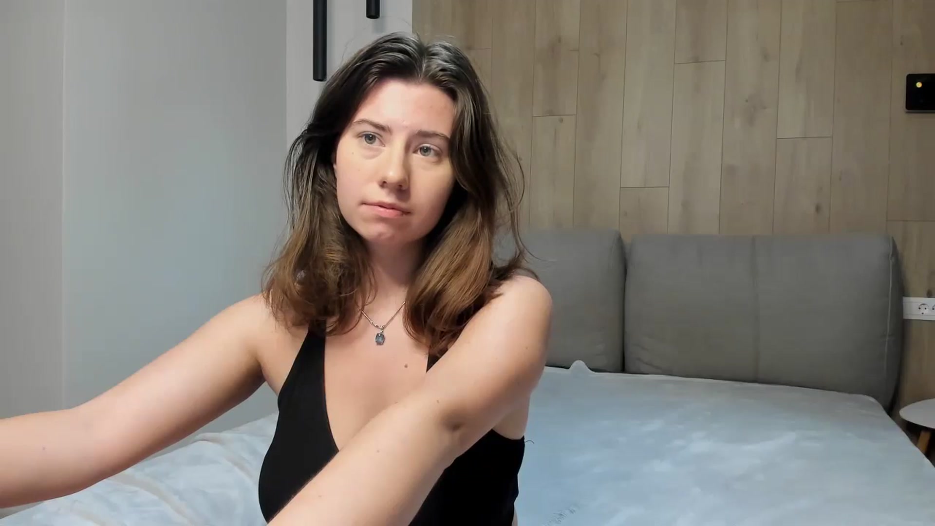 Gallery image thumbnail from Cranky_cherry's myfreecams stream on, 10/07/2024, 18:20 image 9 of 20