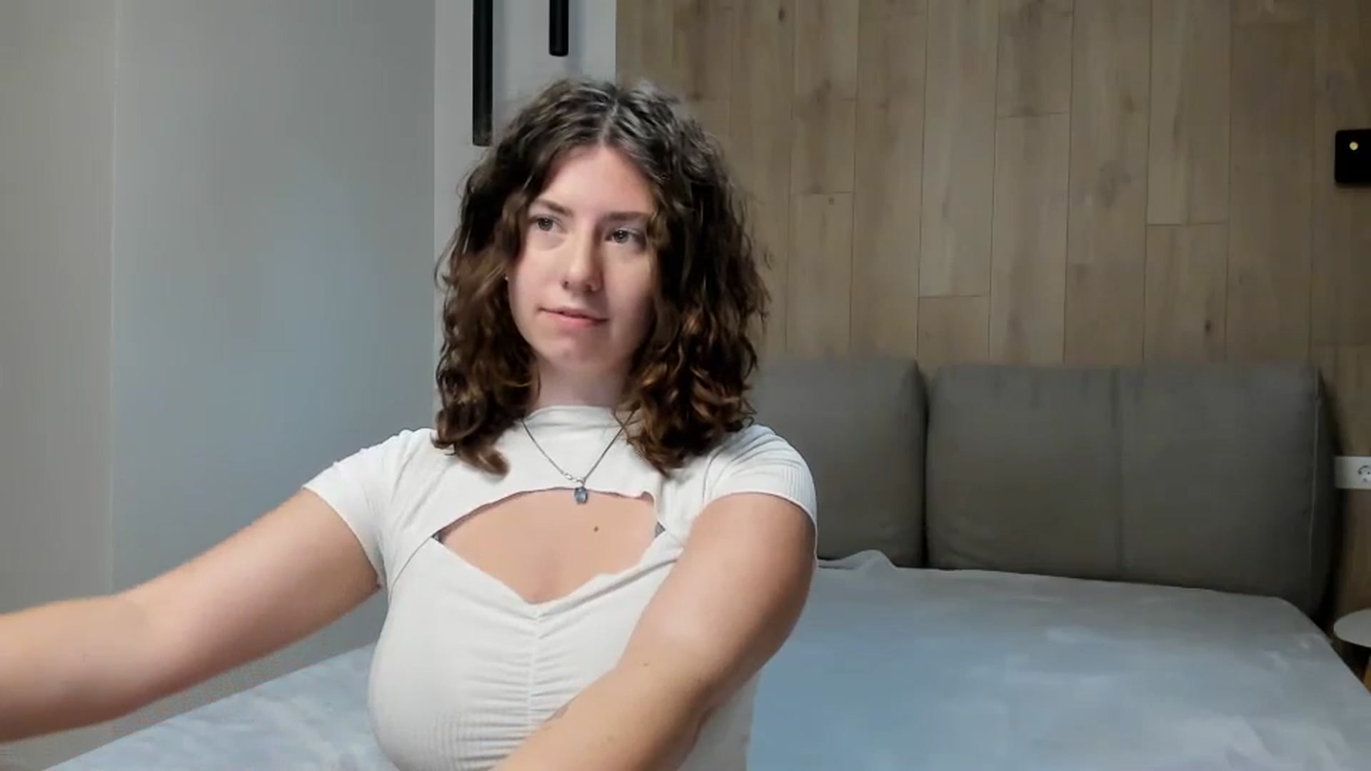 Gallery image thumbnail from Cranky_cherry's myfreecams stream on, 10/13/2024, 17:03 image 8 of 20