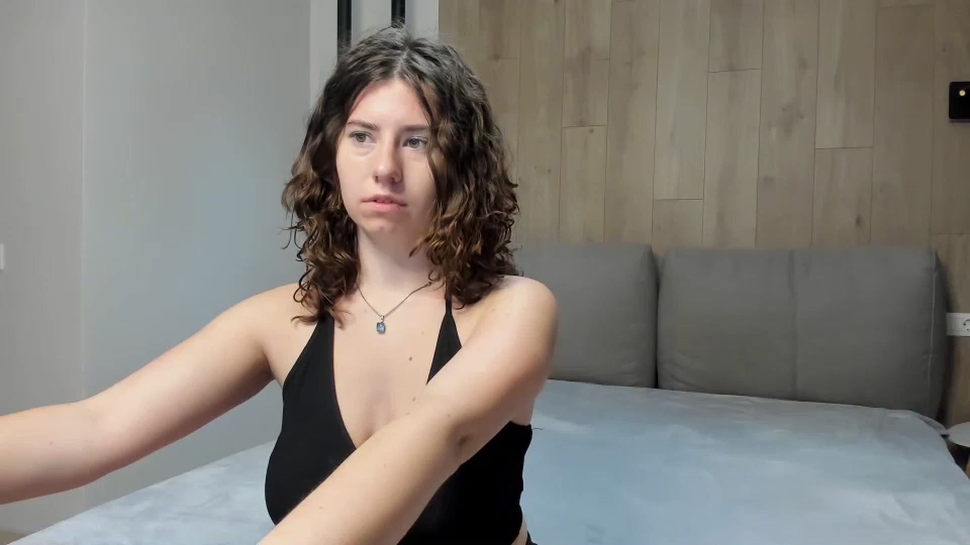 Gallery image thumbnail from Cranky_cherry's myfreecams stream on, 10/14/2024, 17:46 image 16 of 20