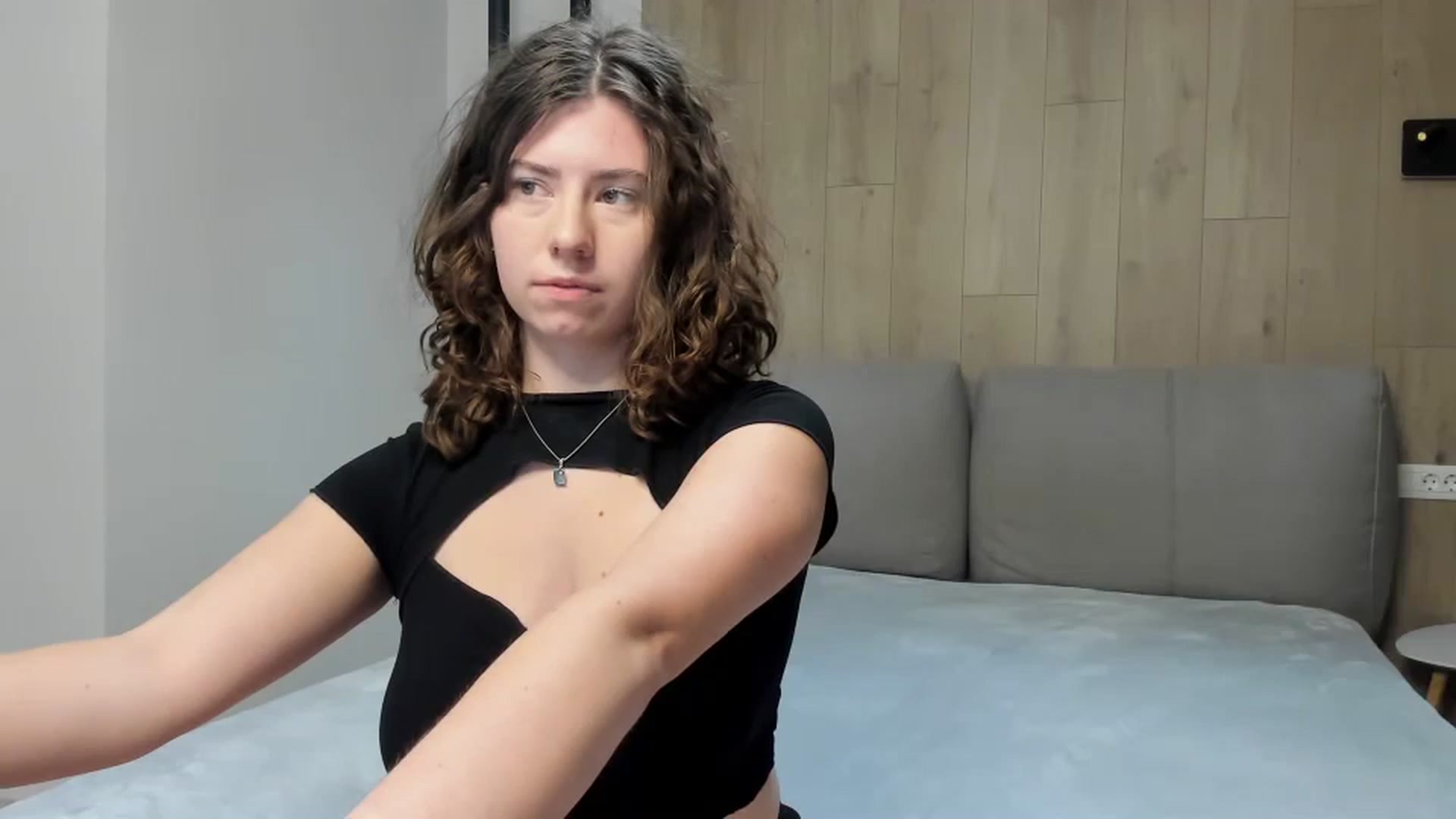Gallery image thumbnail from Cranky_cherry's myfreecams stream on, 10/19/2024, 23:24 image 15 of 20