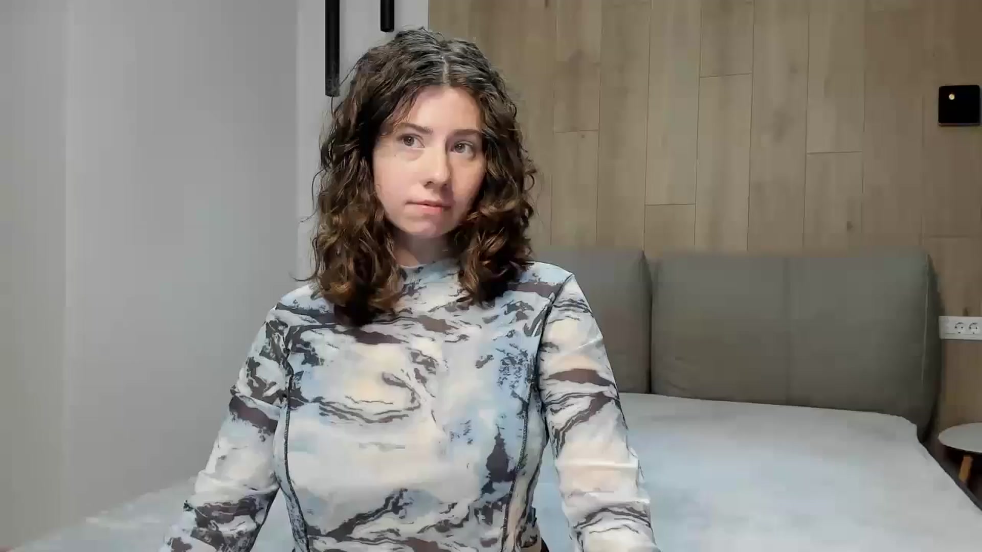 Gallery image thumbnail from Cranky_cherry's myfreecams stream on, 10/27/2024, 16:59 image 12 of 20