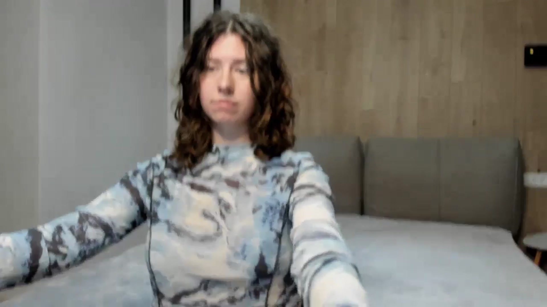 Gallery image thumbnail from Cranky_cherry's myfreecams stream on, 10/28/2024, 17:09 image 6 of 20