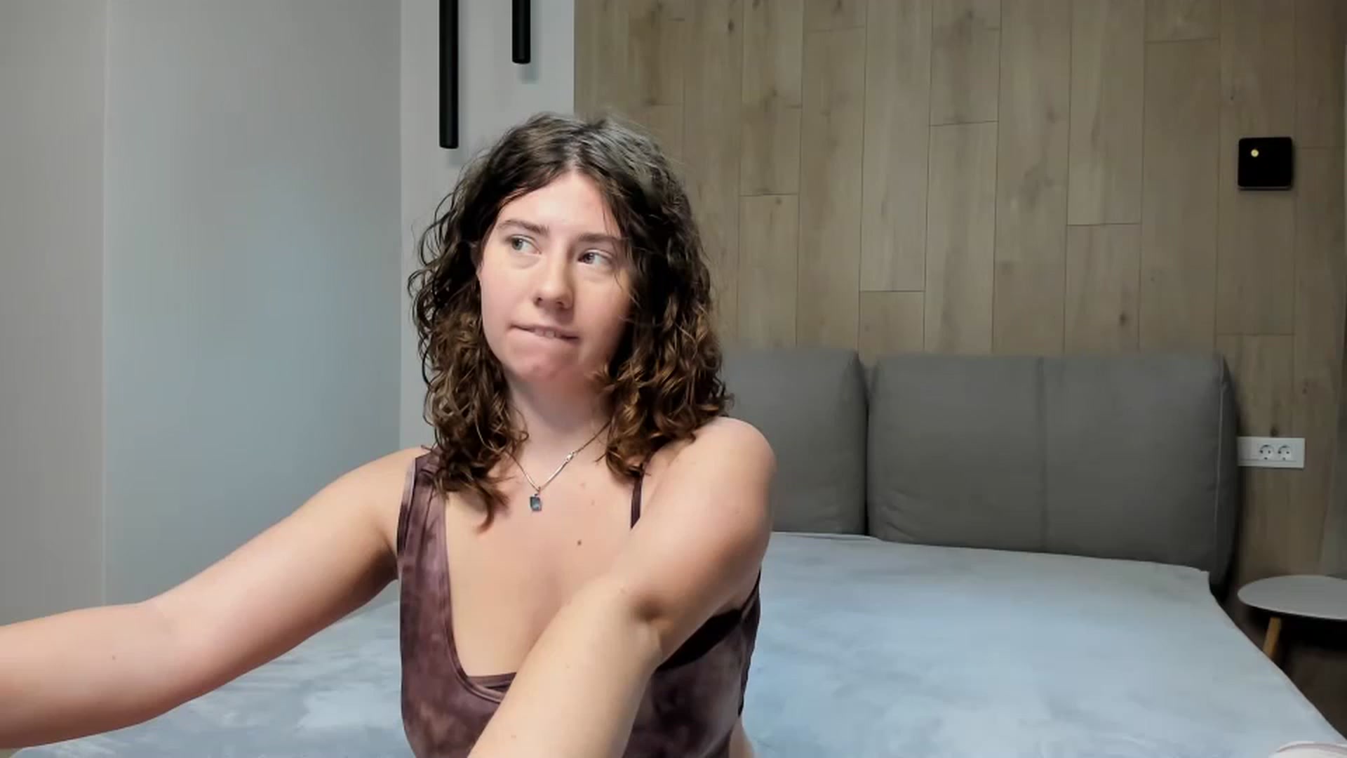 Gallery image thumbnail from Cranky_cherry's myfreecams stream on, 11/03/2024, 17:34 image 5 of 20