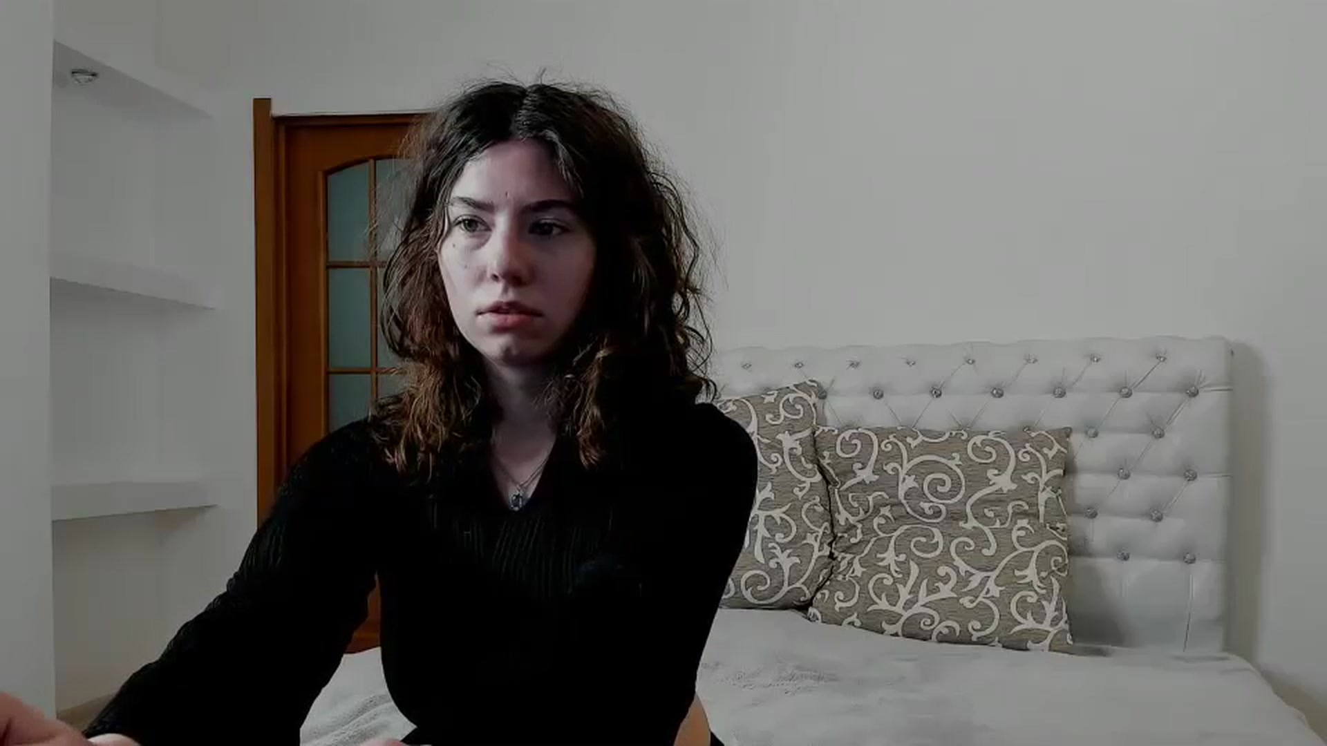 Gallery image thumbnail from Cranky_cherry's myfreecams stream on, 11/20/2024, 15:45 image 3 of 20