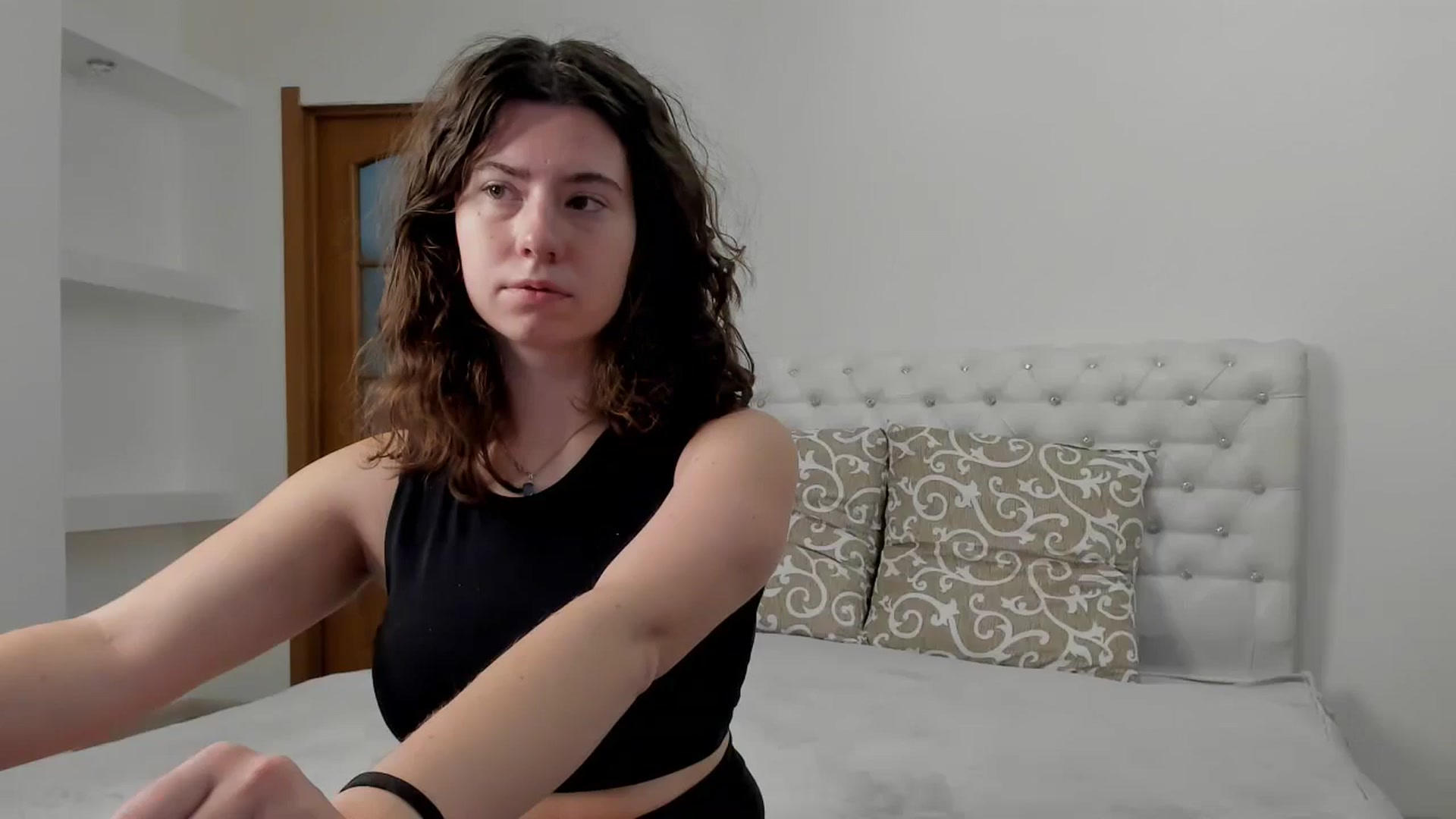 Gallery image thumbnail from Cranky_cherry's myfreecams stream on, 11/26/2024, 09:54 image 20 of 20