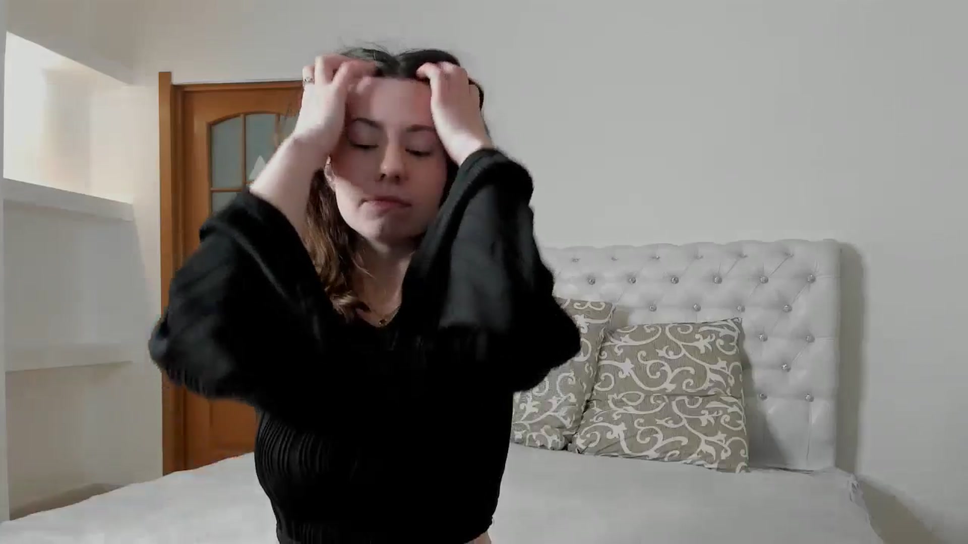 Gallery image thumbnail from Cranky_cherry's myfreecams stream on, 11/29/2024, 12:06 image 6 of 20