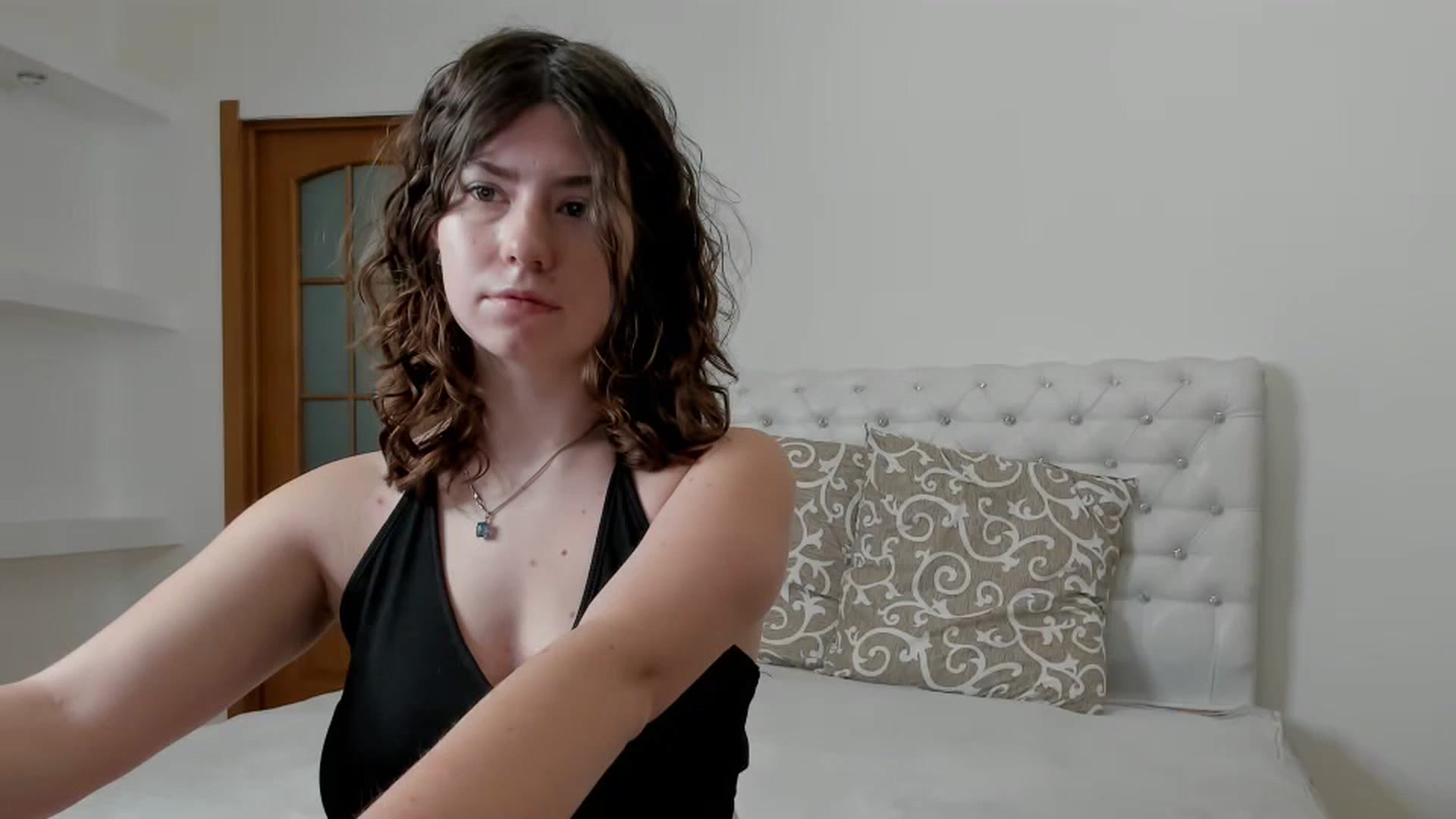Gallery image thumbnail from Cranky_cherry's myfreecams stream on, 11/30/2024, 12:00 image 20 of 20
