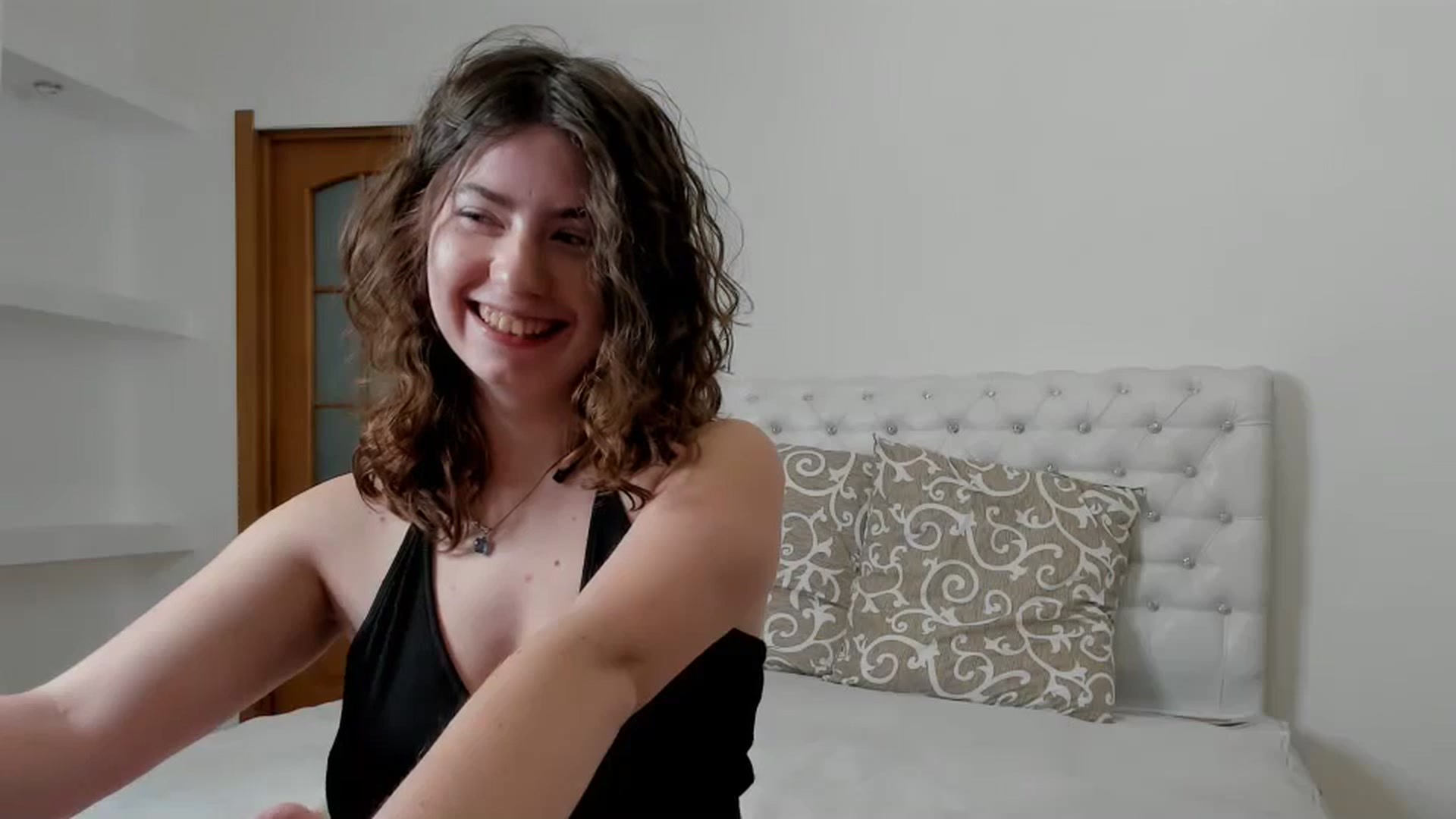 Gallery image thumbnail from Cranky_cherry's myfreecams stream on, 11/30/2024, 13:54 image 9 of 20