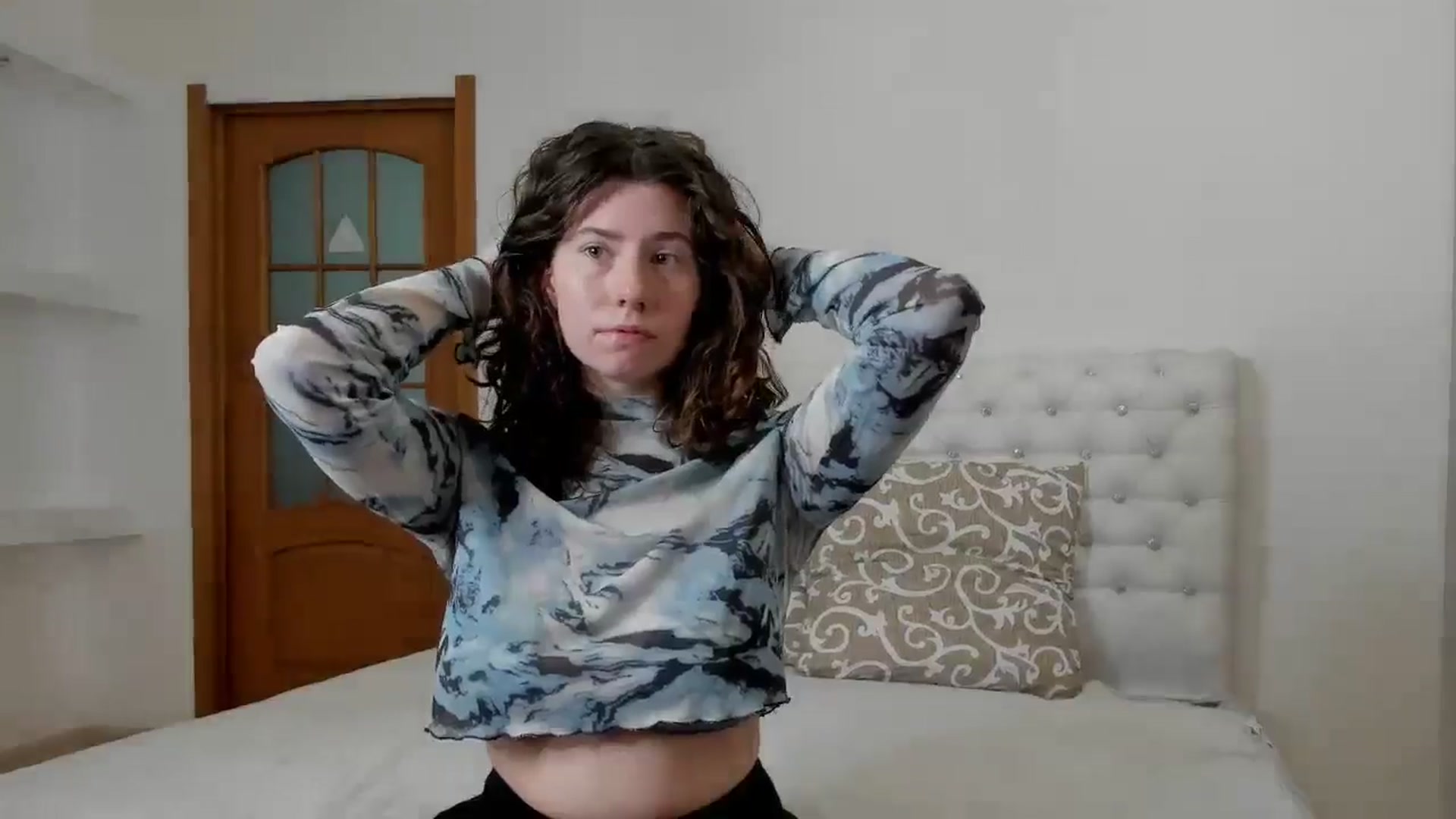 Gallery image thumbnail from Cranky_cherry's myfreecams stream on, 12/05/2024, 17:54 image 18 of 20