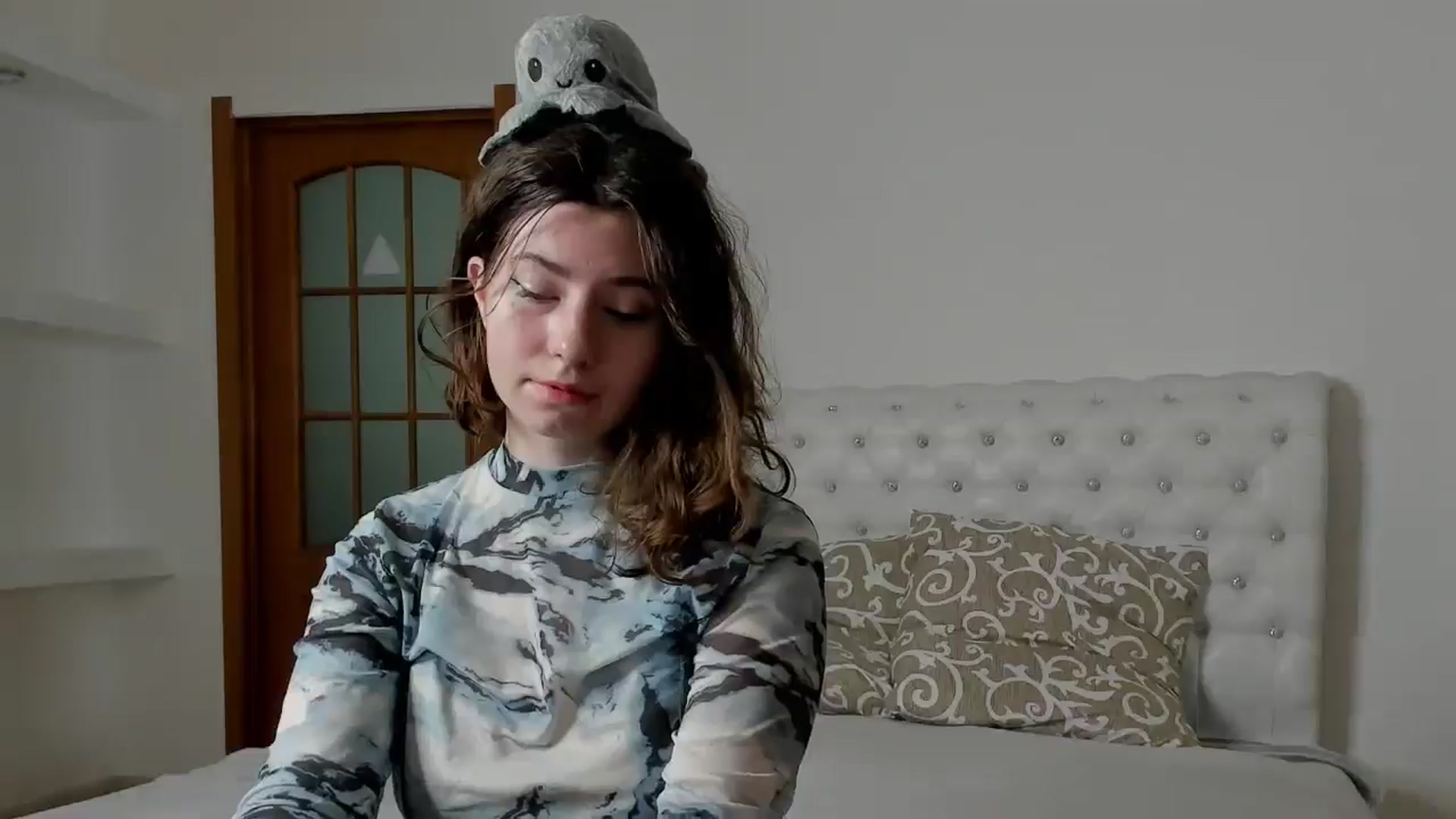Gallery image thumbnail from Cranky_cherry's myfreecams stream on, 12/15/2024, 11:48 image 3 of 20