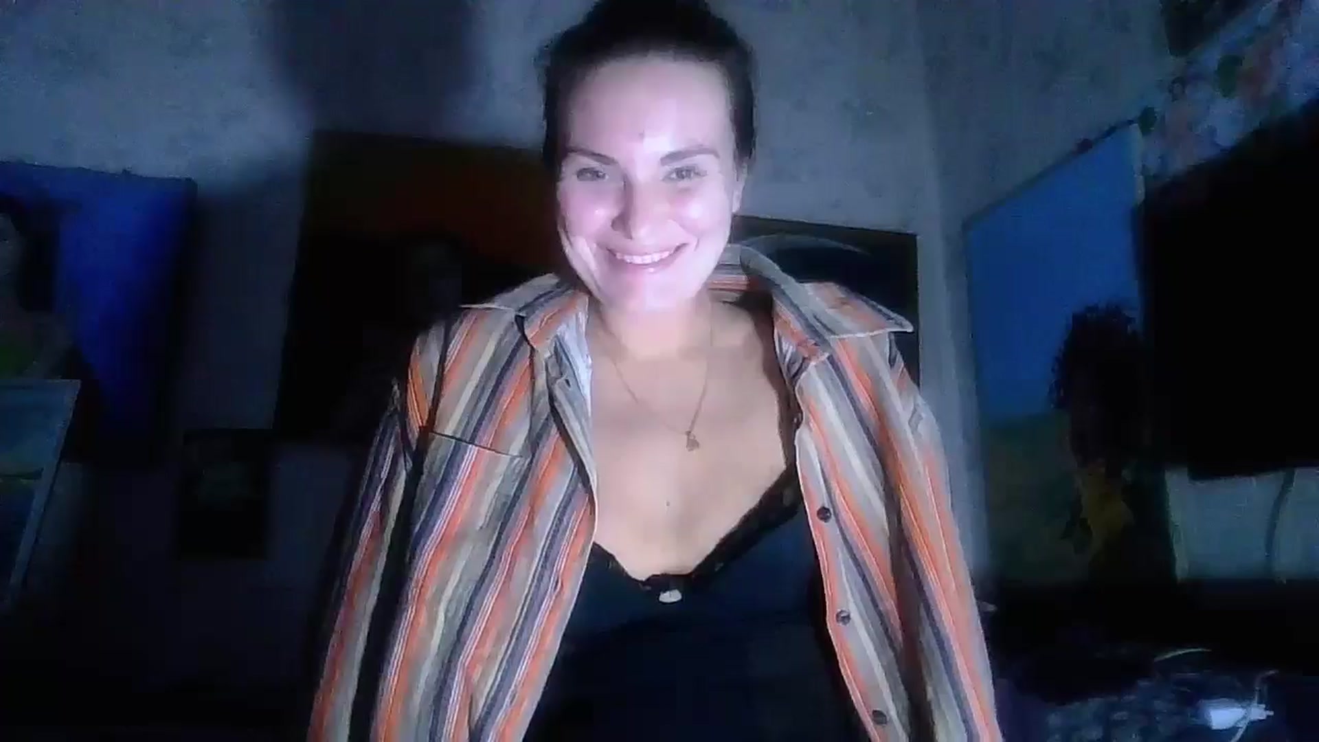 Gallery image thumbnail from CrazyArtis's myfreecams stream on, 11/30/2024, 13:19 image 14 of 20