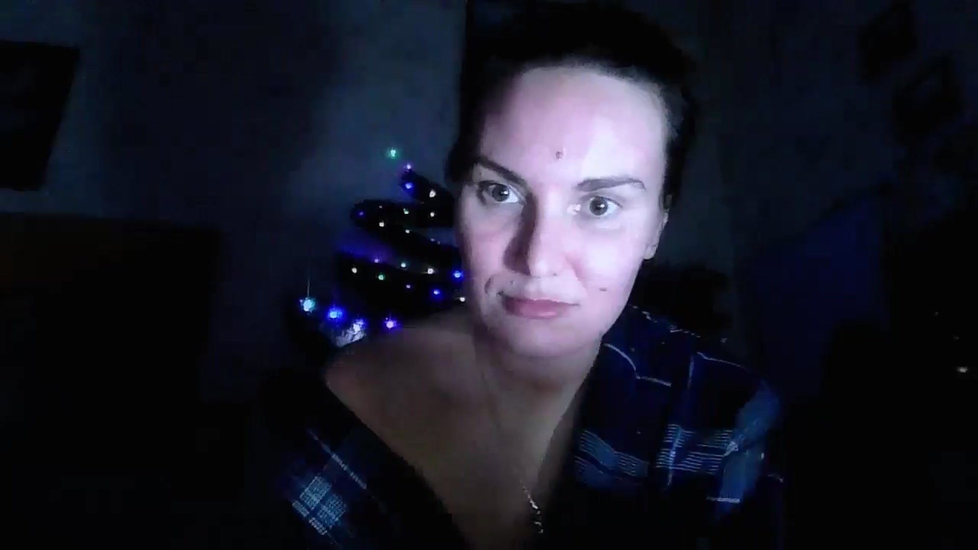 Gallery image thumbnail from CrazyArtis's myfreecams stream on, 12/28/2024, 15:06 image 19 of 20