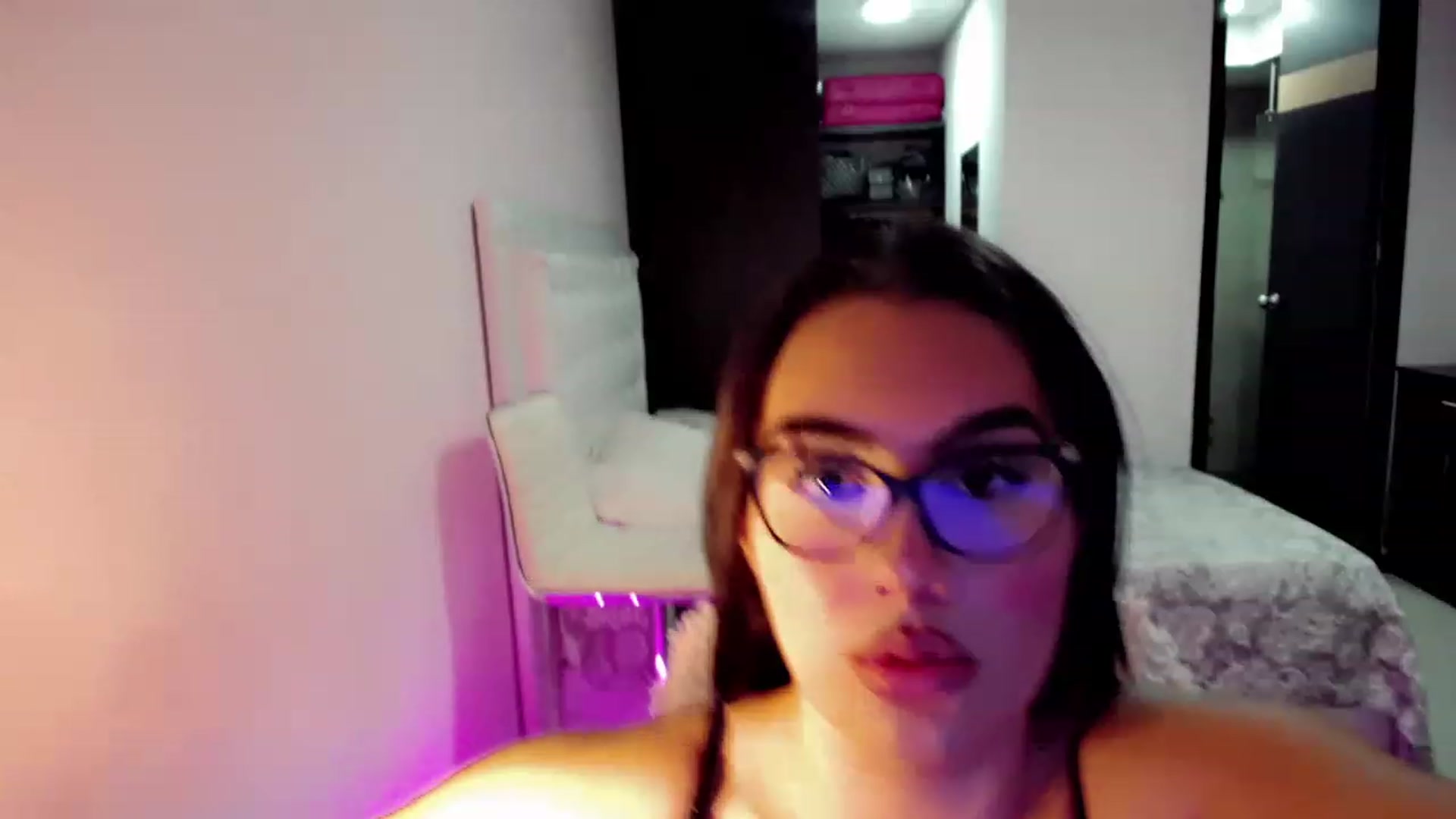 Gallery image thumbnail from CrazyChanel's myfreecams stream on, 07/02/2023, 07:58 image 17 of 20