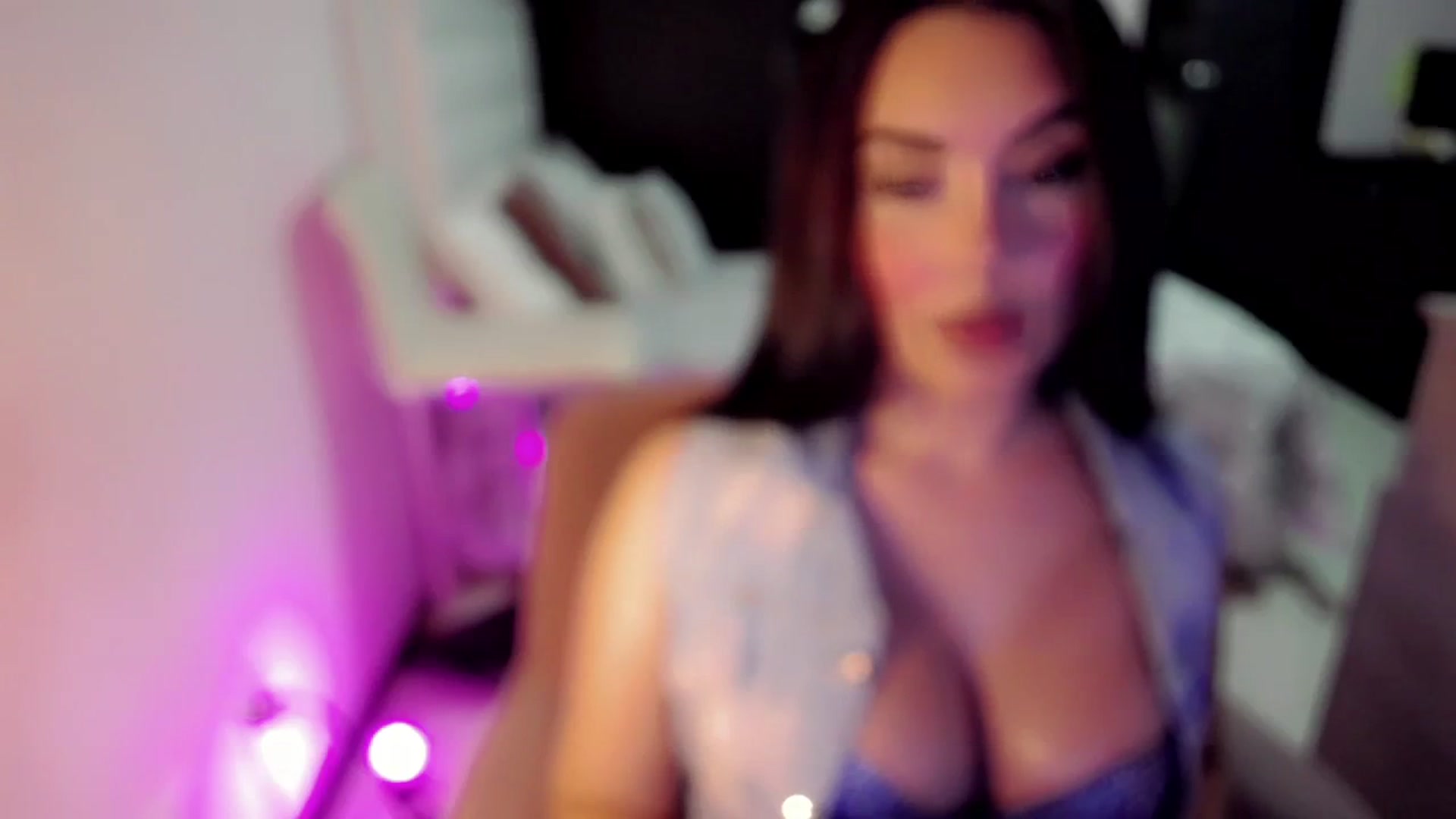 Gallery image thumbnail from CrazyChanel's myfreecams stream on, 07/31/2023, 07:18 image 20 of 20