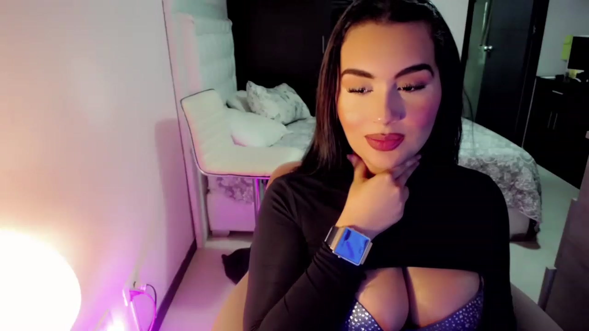 Gallery image thumbnail from CrazyChanel's myfreecams stream on, 08/14/2023, 09:22 image 3 of 20
