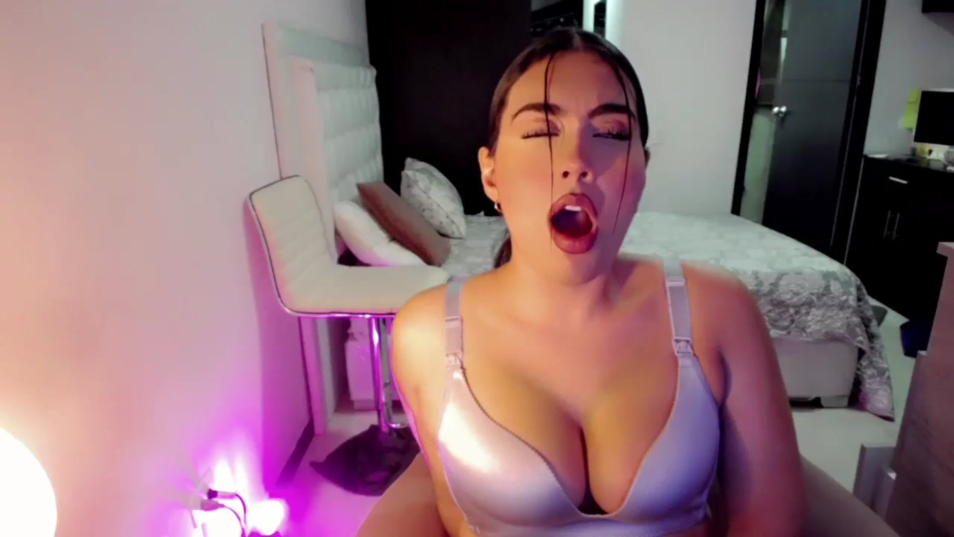Gallery image thumbnail from CrazyChanel's myfreecams stream on, 08/16/2023, 07:45 image 12 of 20