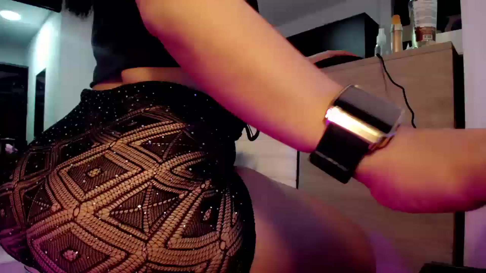 Gallery image thumbnail from CrazyChanel's myfreecams stream on, 08/19/2023, 07:59 image 10 of 20