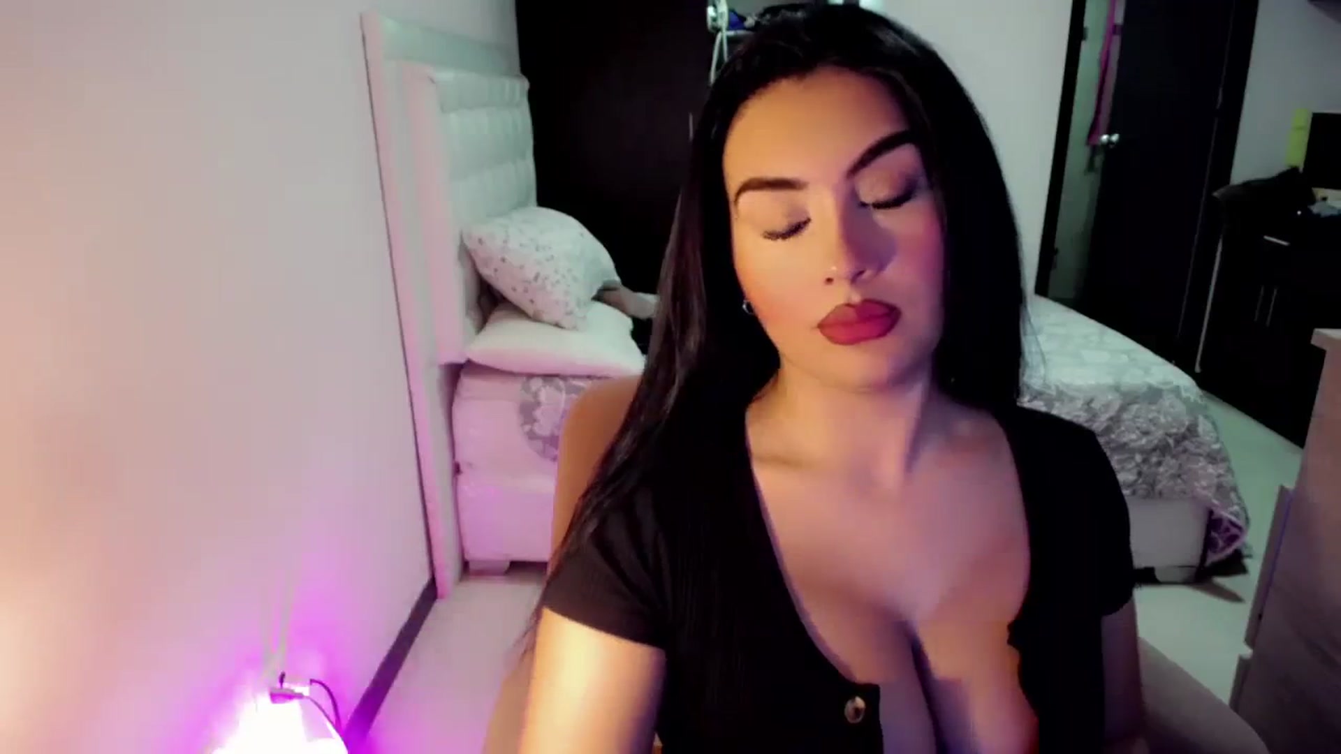 Gallery image thumbnail from CrazyChanel's myfreecams stream on, 08/22/2023, 02:16 image 19 of 20