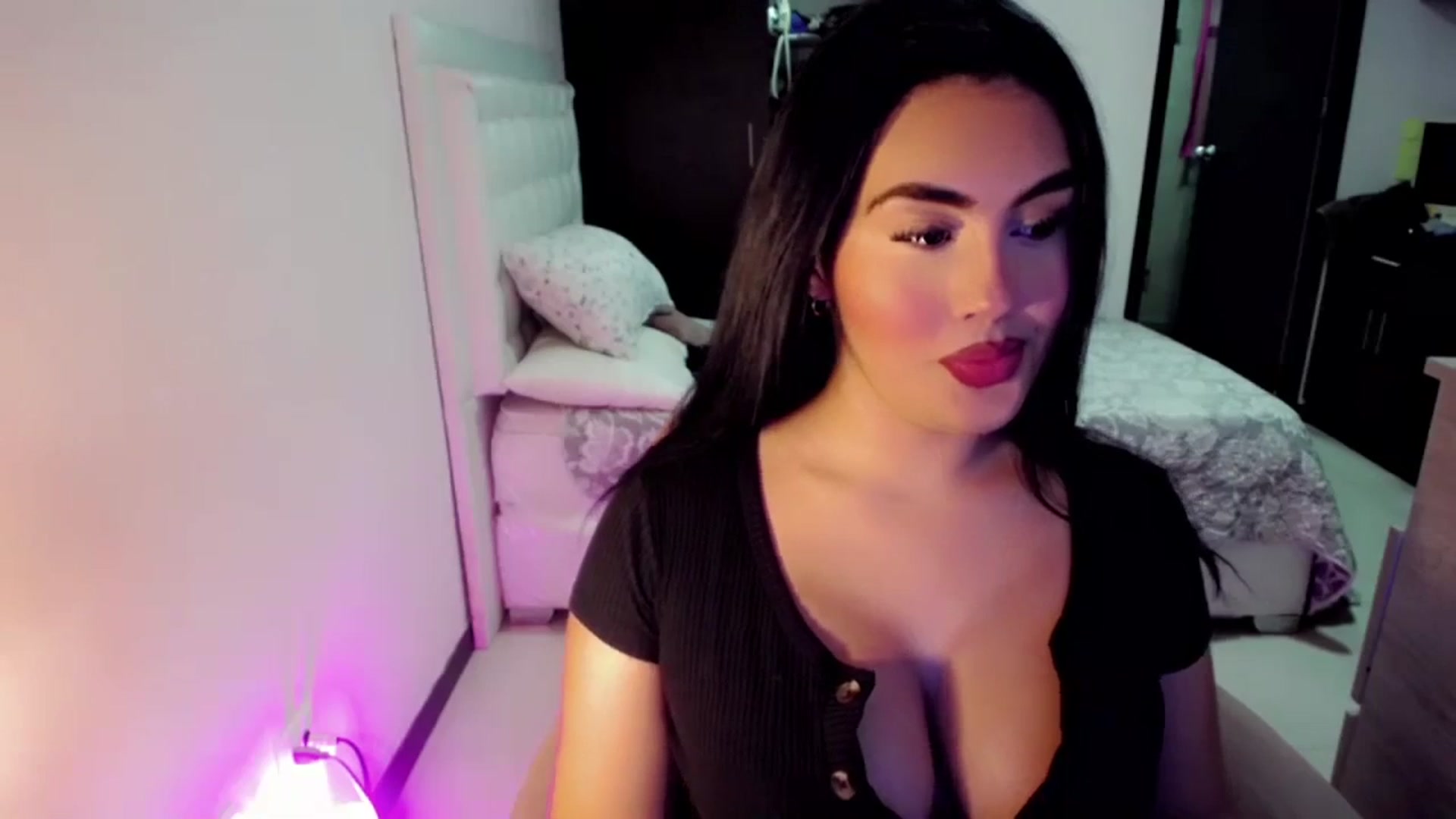 Gallery image thumbnail from CrazyChanel's myfreecams stream on, 08/22/2023, 02:16 image 15 of 20