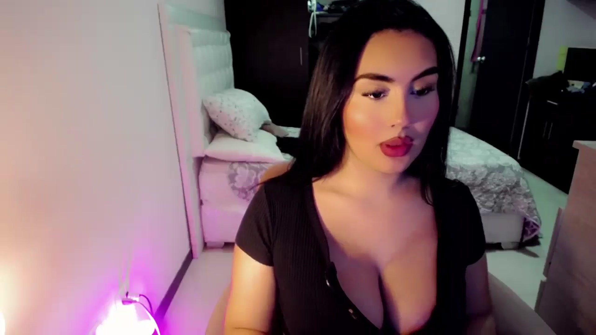 Gallery image thumbnail from CrazyChanel's myfreecams stream on, 08/22/2023, 02:16 image 11 of 20