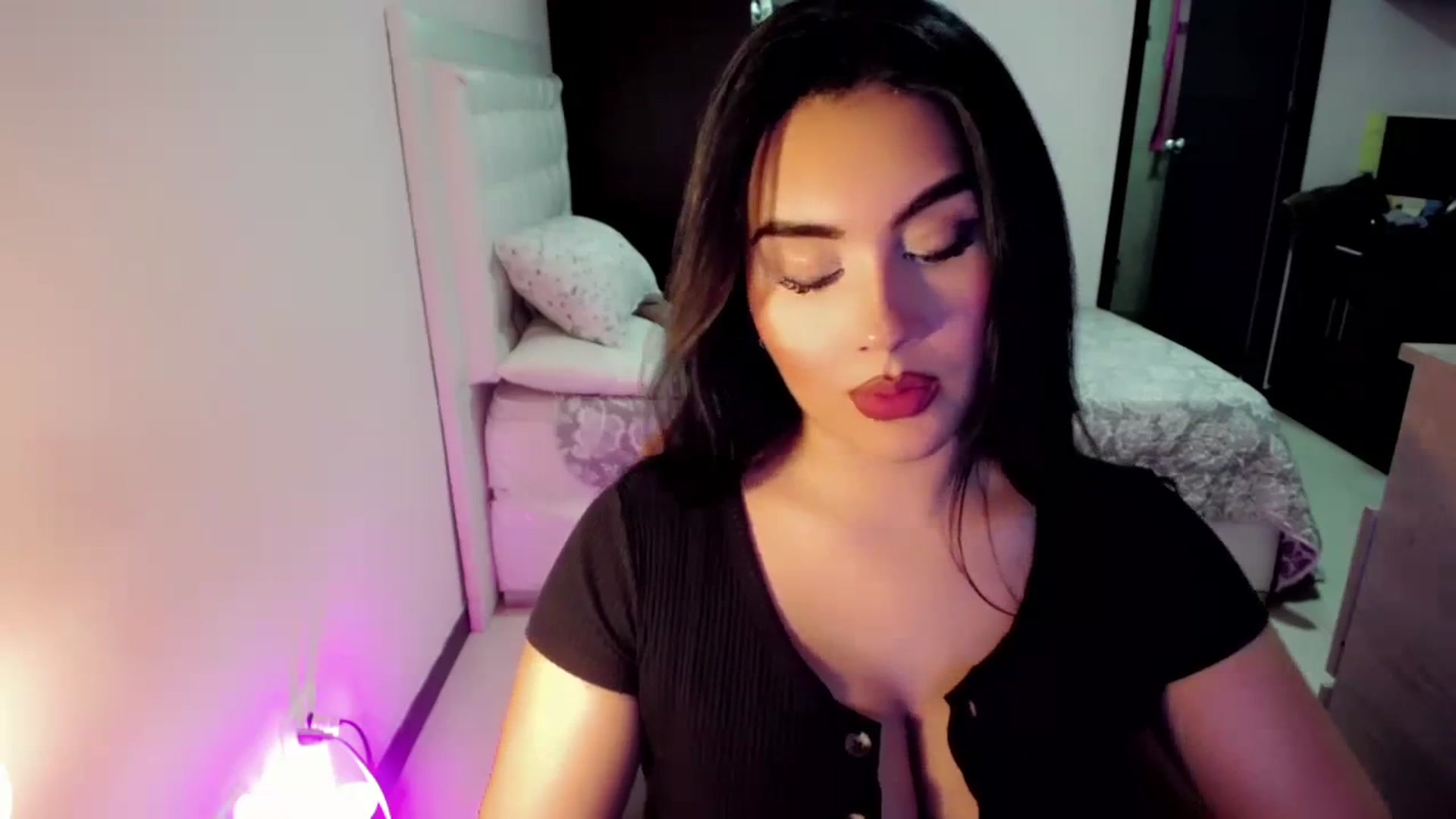 Gallery image thumbnail from CrazyChanel's myfreecams stream on, 08/22/2023, 02:16 image 10 of 20