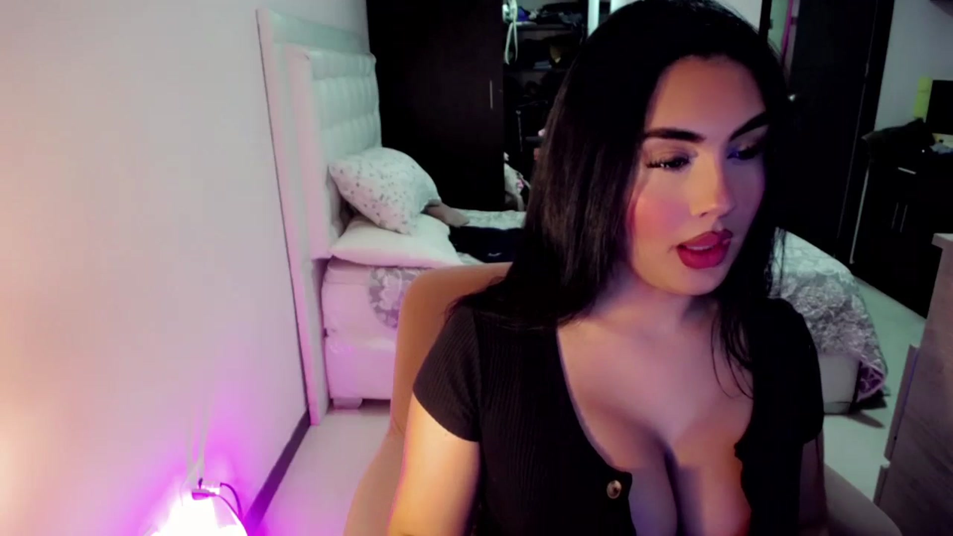 Gallery image thumbnail from CrazyChanel's myfreecams stream on, 08/22/2023, 02:16 image 18 of 20