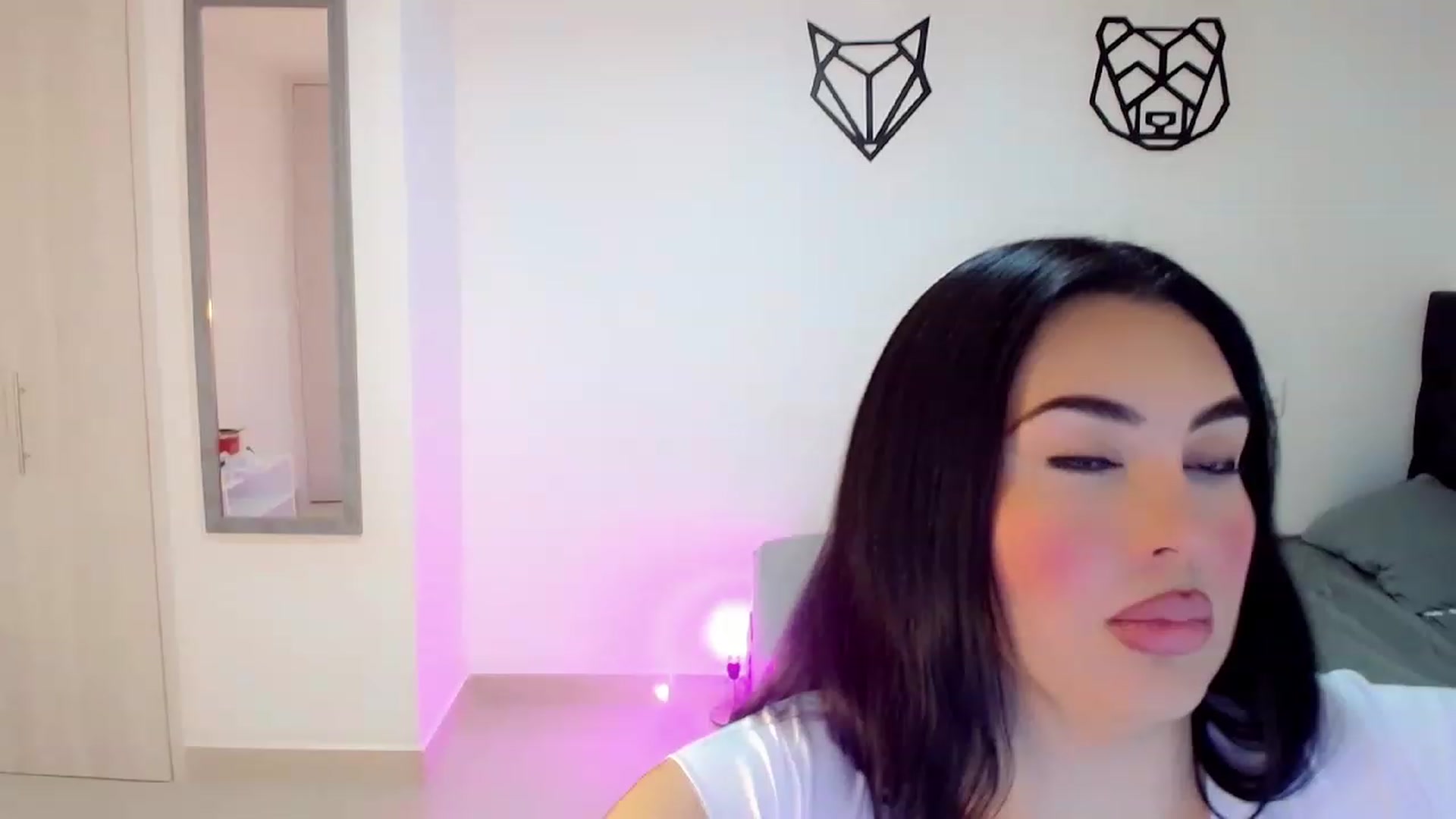 Gallery image thumbnail from CrazyChanel's myfreecams stream on, 08/28/2023, 08:58 image 17 of 20