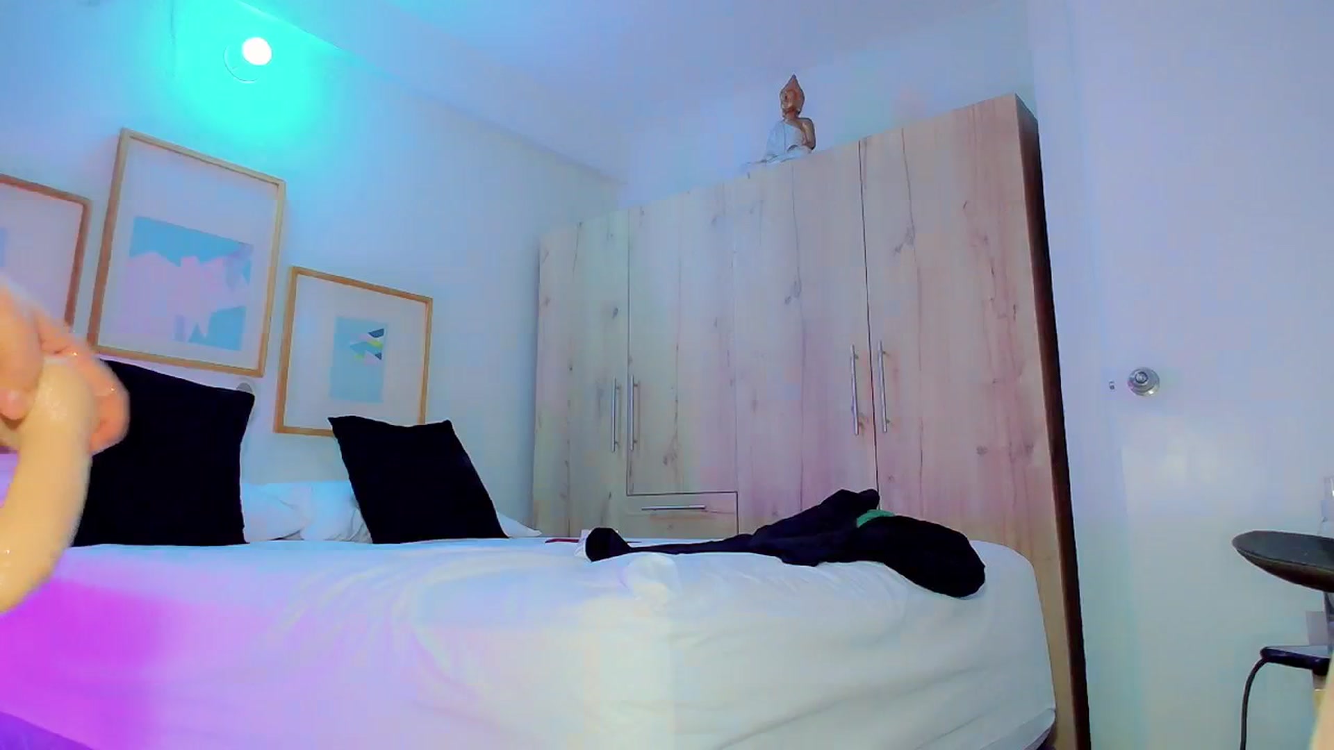 Gallery image thumbnail from CrazyChanel's myfreecams stream on, 09/04/2023, 08:27 image 19 of 20