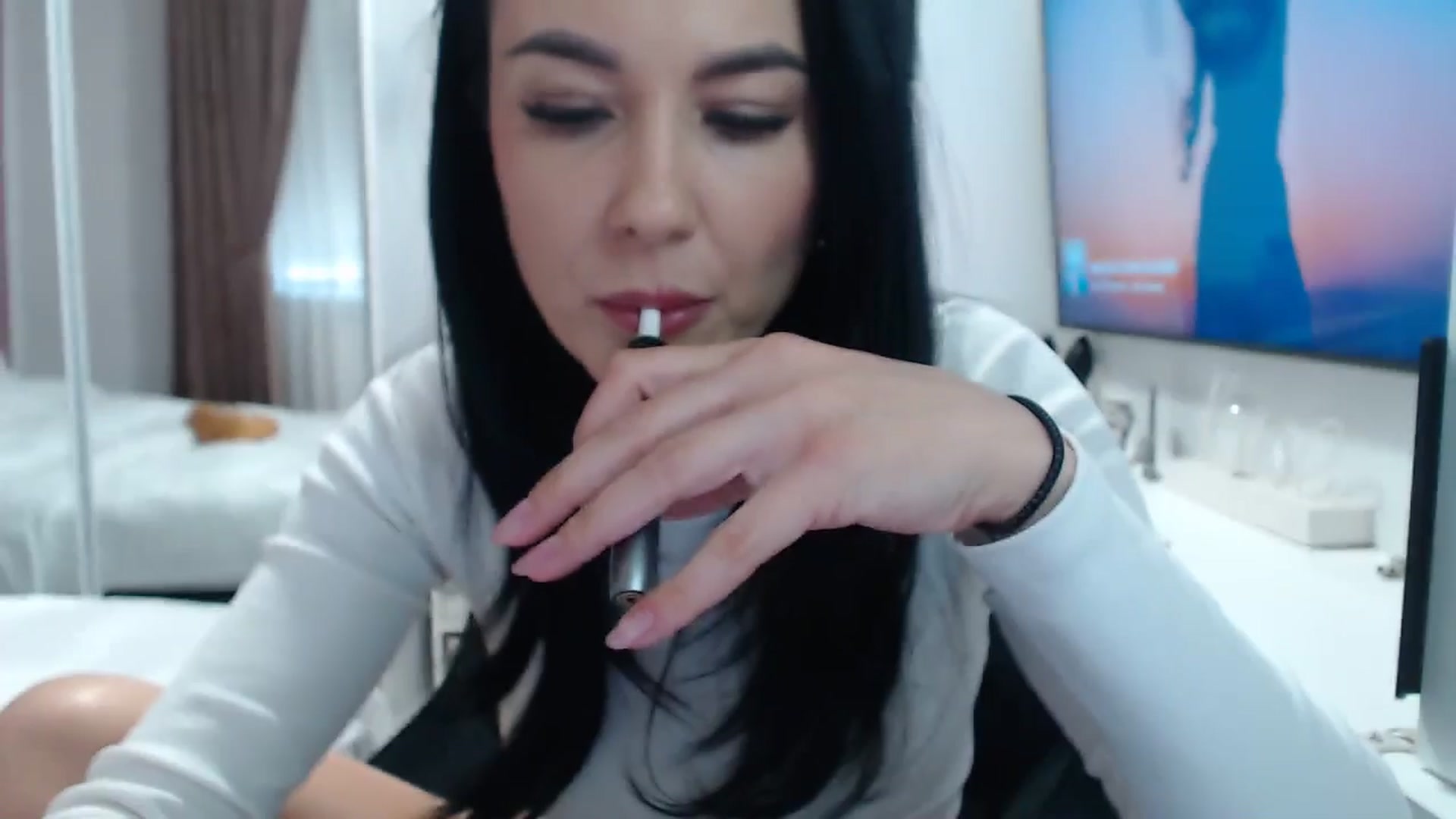 Gallery image thumbnail from CrazyDi's myfreecams stream on, 01/10/2025, 12:47 image 19 of 20