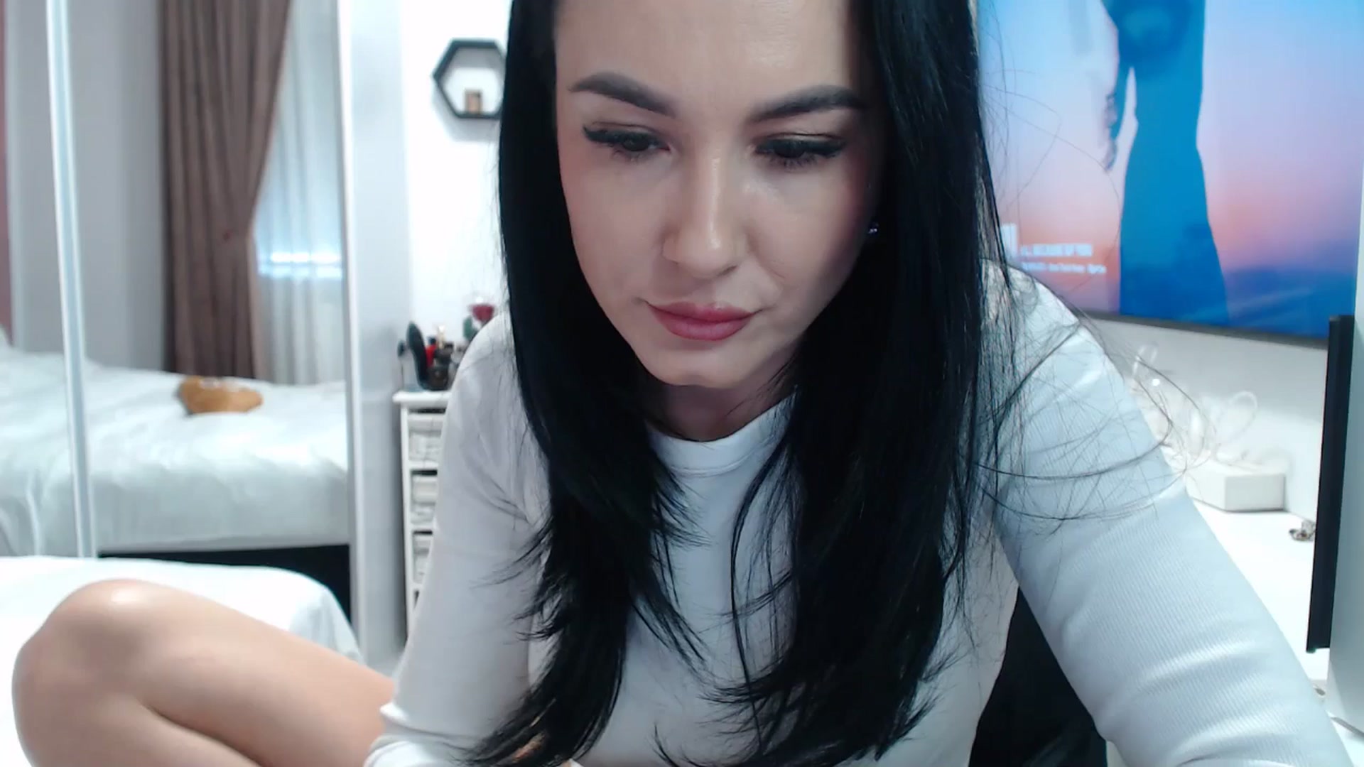 Gallery image thumbnail from CrazyDi's myfreecams stream on, 01/10/2025, 12:47 image 10 of 20