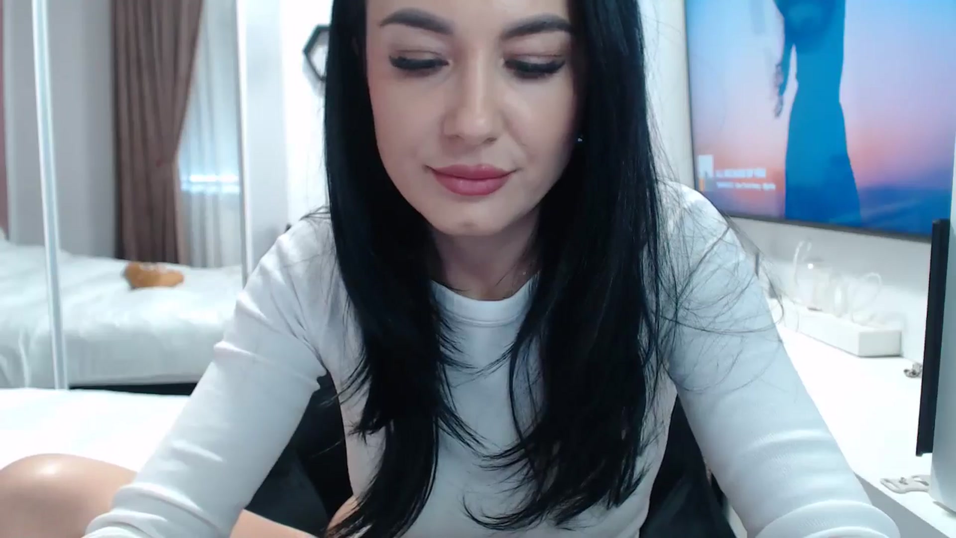Gallery image thumbnail from CrazyDi's myfreecams stream on, 01/10/2025, 12:47 image 11 of 20