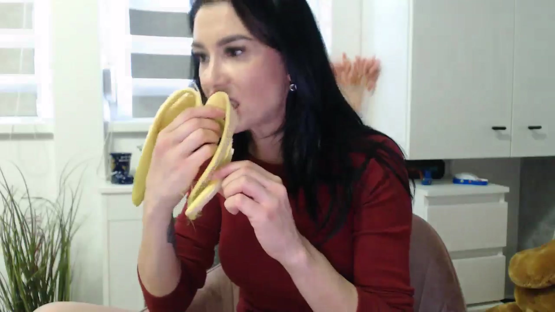 Gallery image thumbnail from CrazyDi's myfreecams stream on, 01/14/2025, 12:29 image 6 of 20