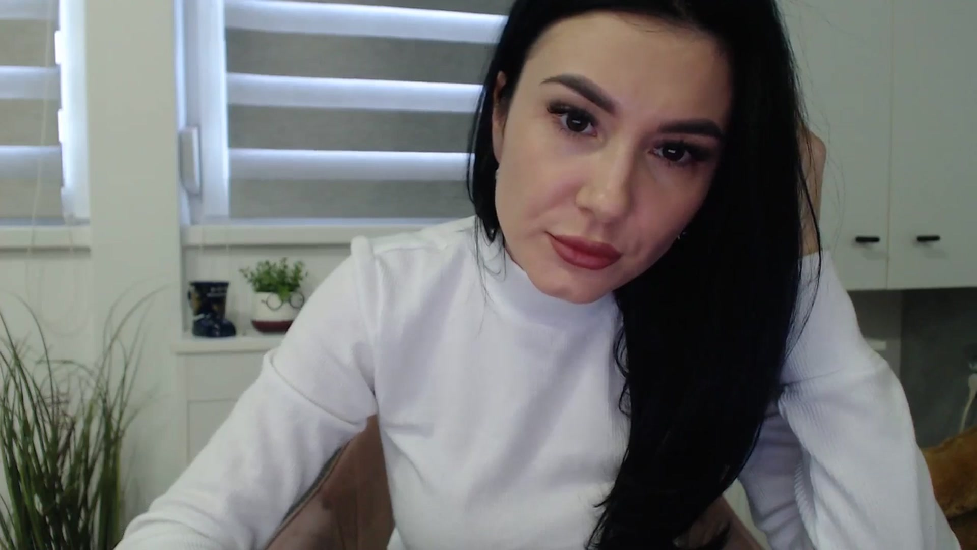Gallery image thumbnail from CrazyDi's myfreecams stream on, 01/15/2025, 13:06 image 11 of 20